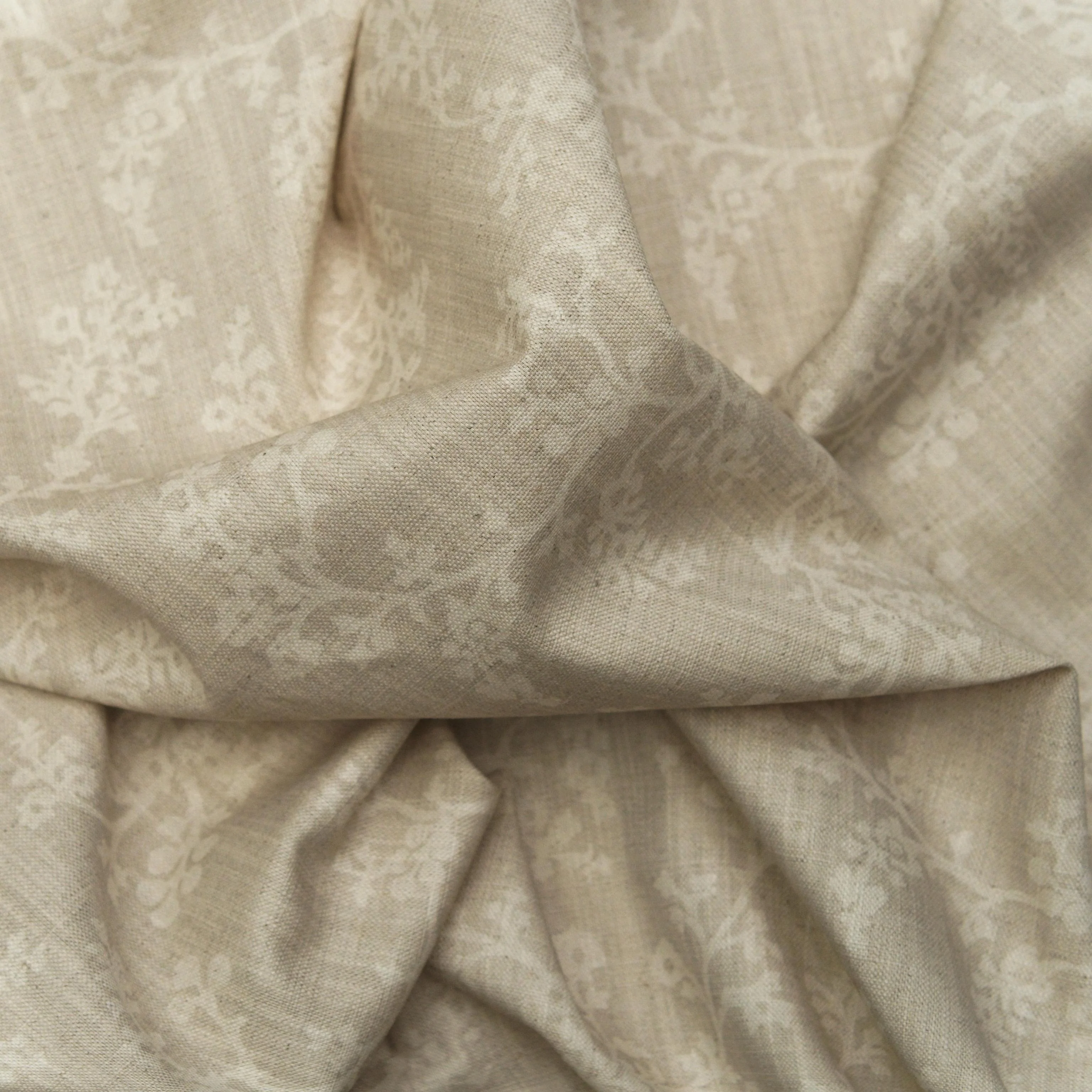 Andrew Martin Vine Stone Fabric - Image 4