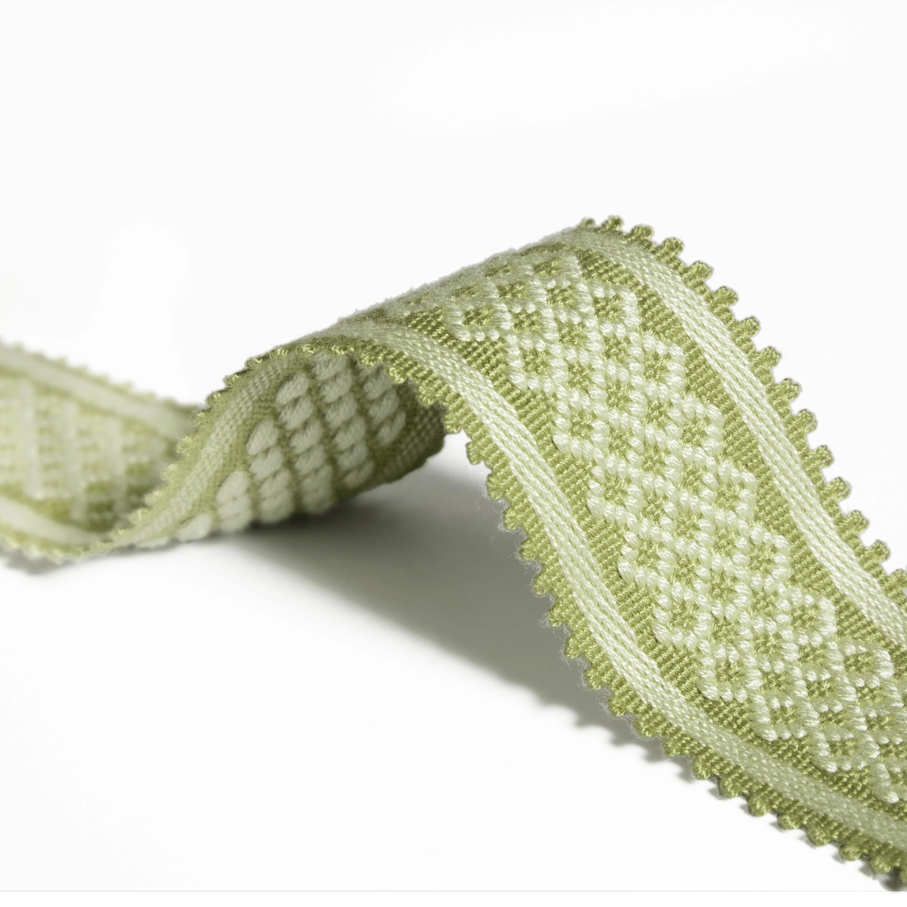 Brunschwig & Fils Bastille Braid Leaf Trim - Image 3