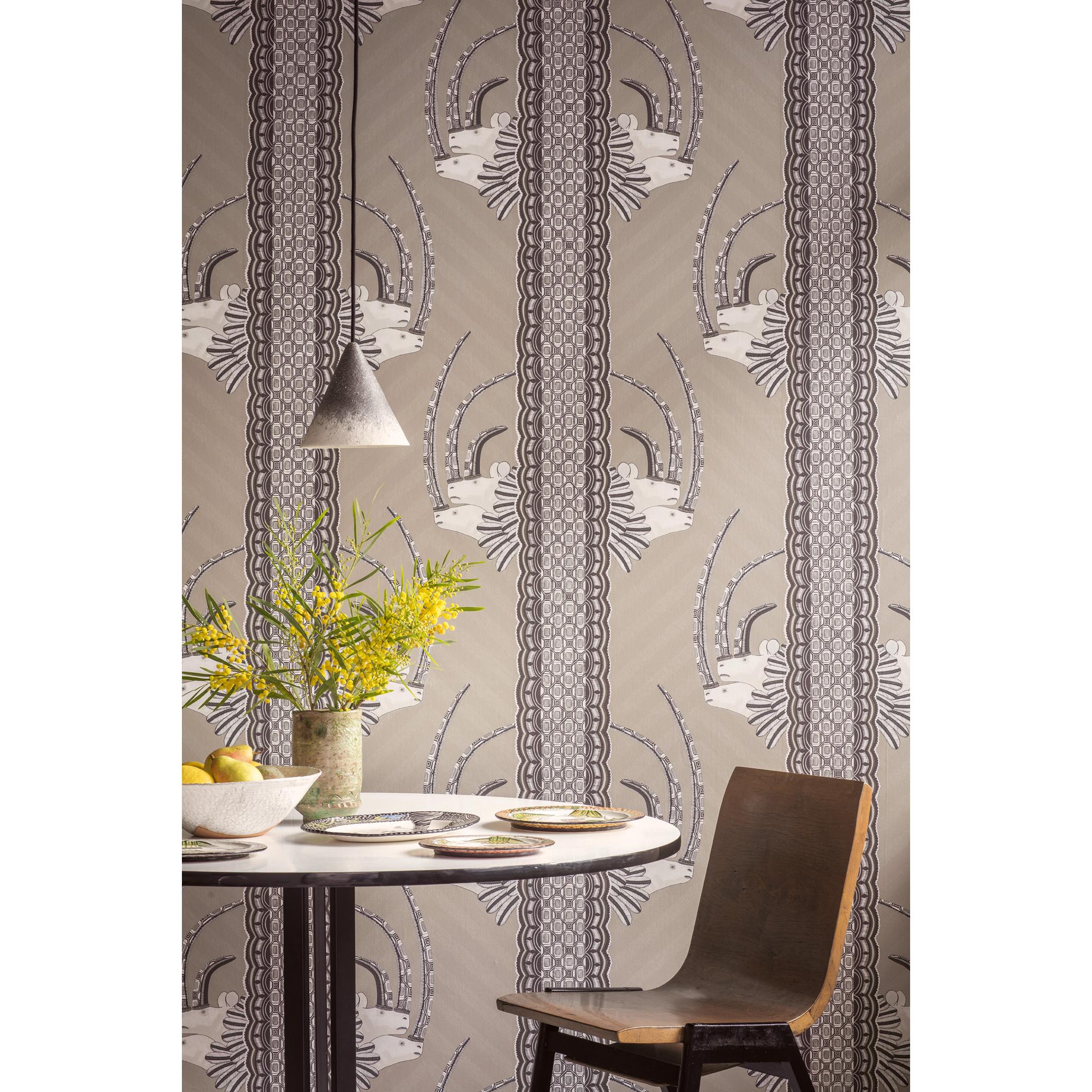 Cole & Son Jabu Linen & Black Wallpaper - Image 3