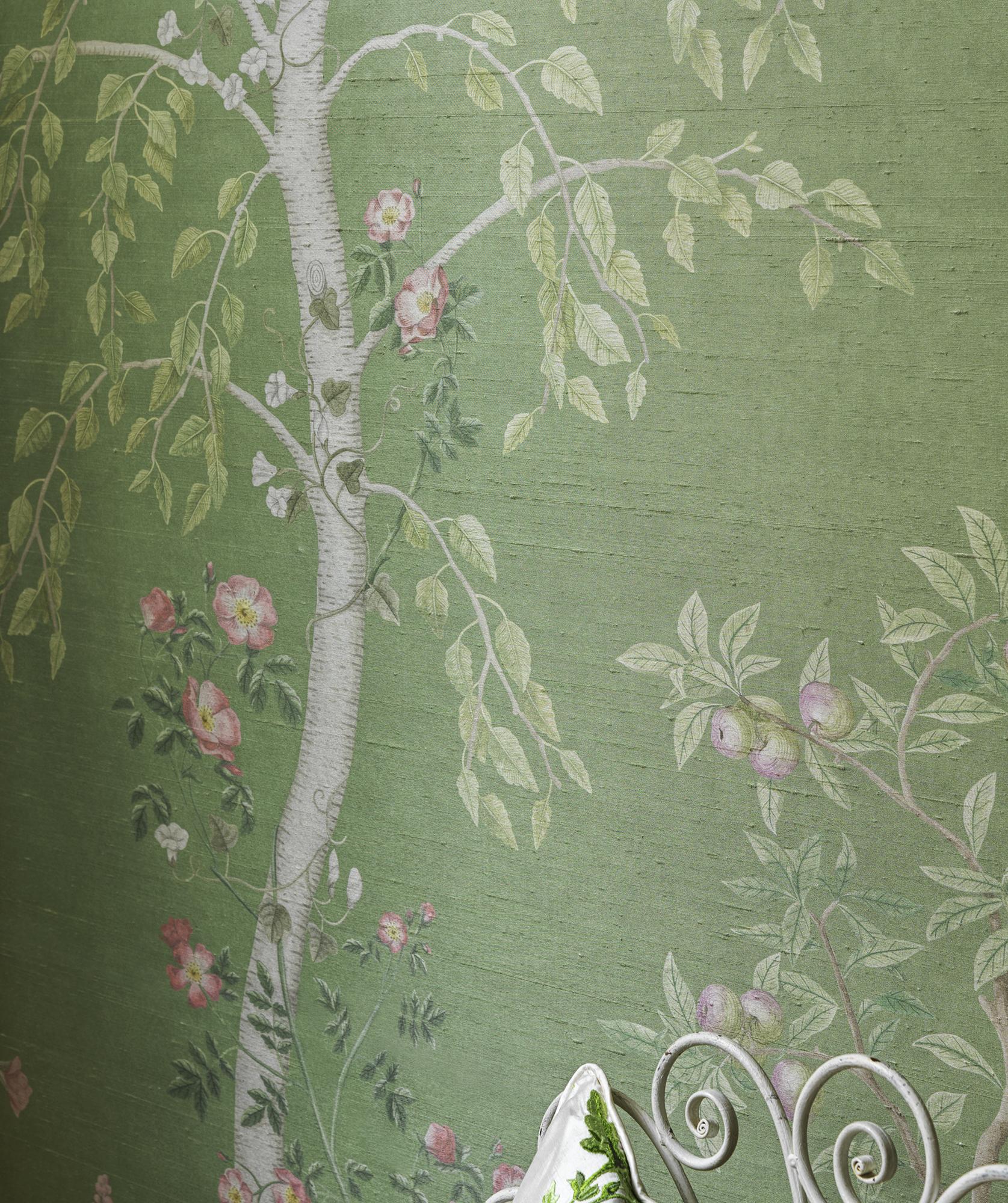 Cole & Son Seasonal Woods Silk Olive Silk Wallpaper - Image 3