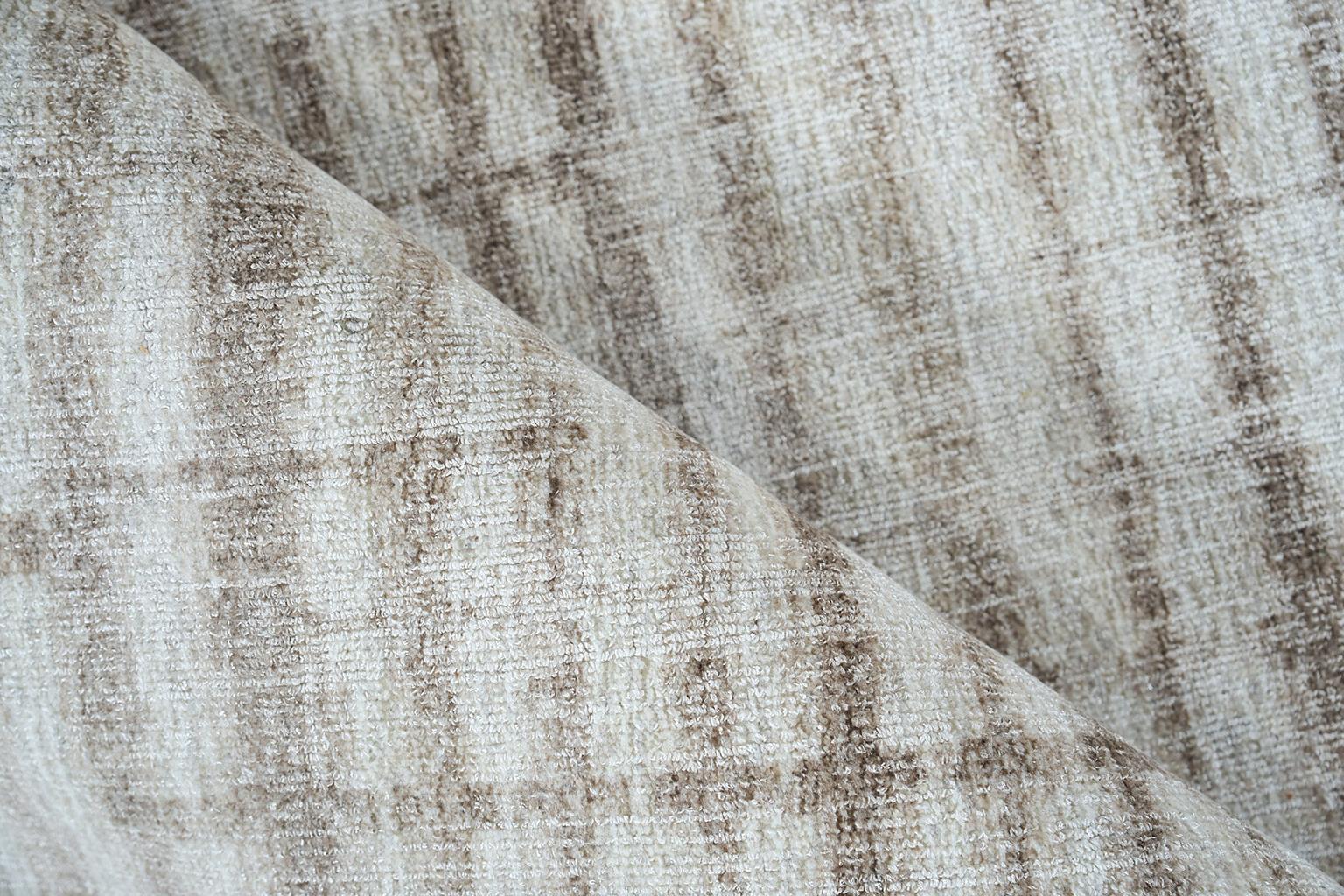 Exquisite Rugs Allure Hand-Loomed Wool/Bamboo Silk 6338 Beige/Brown 10' X 8' Area Rug - Image 5