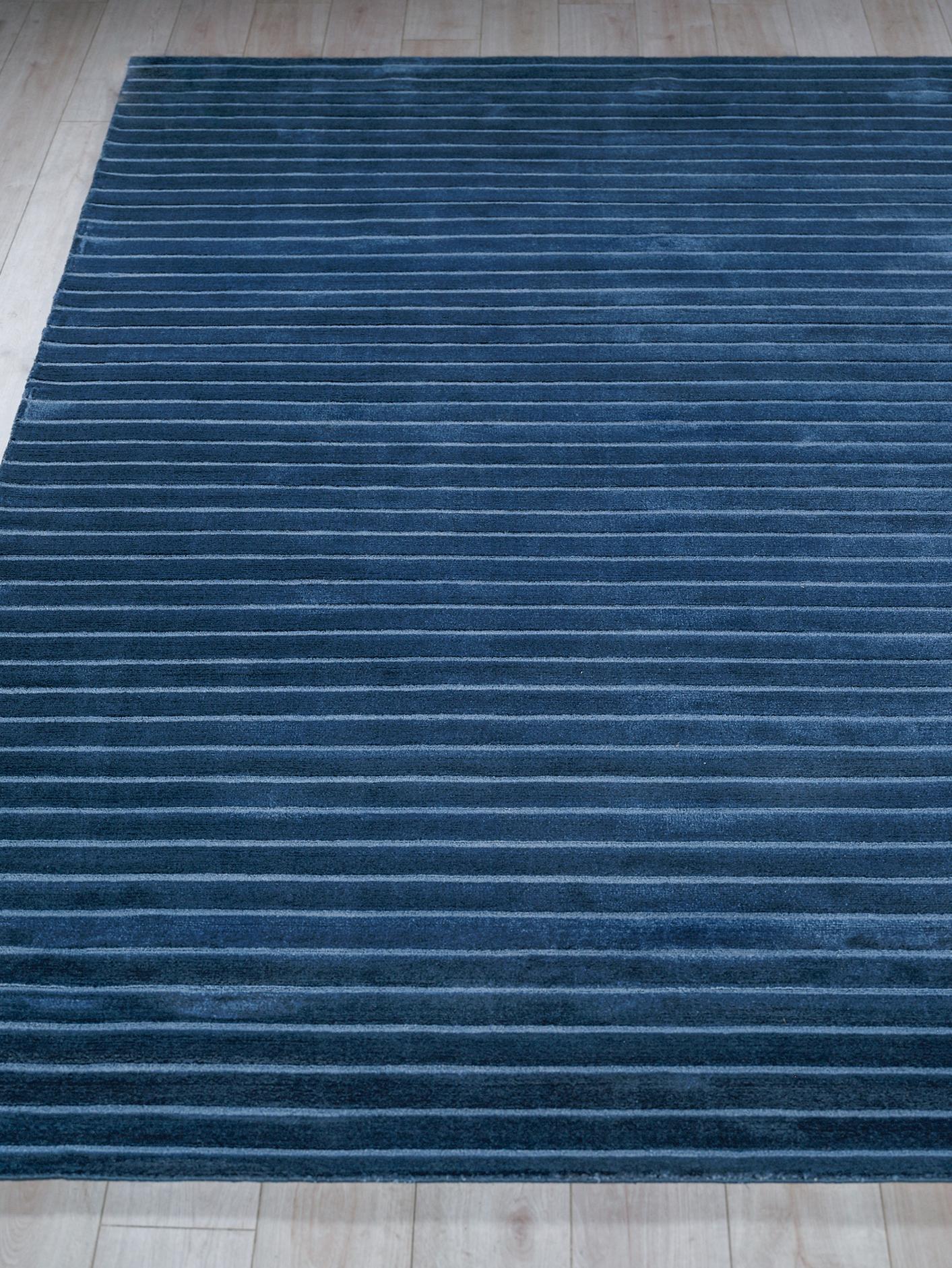 Exquisite Rugs Amani Modern Handmade Silky Nylon In 6765 Navy 12' X 9' Area Rug - Image 4