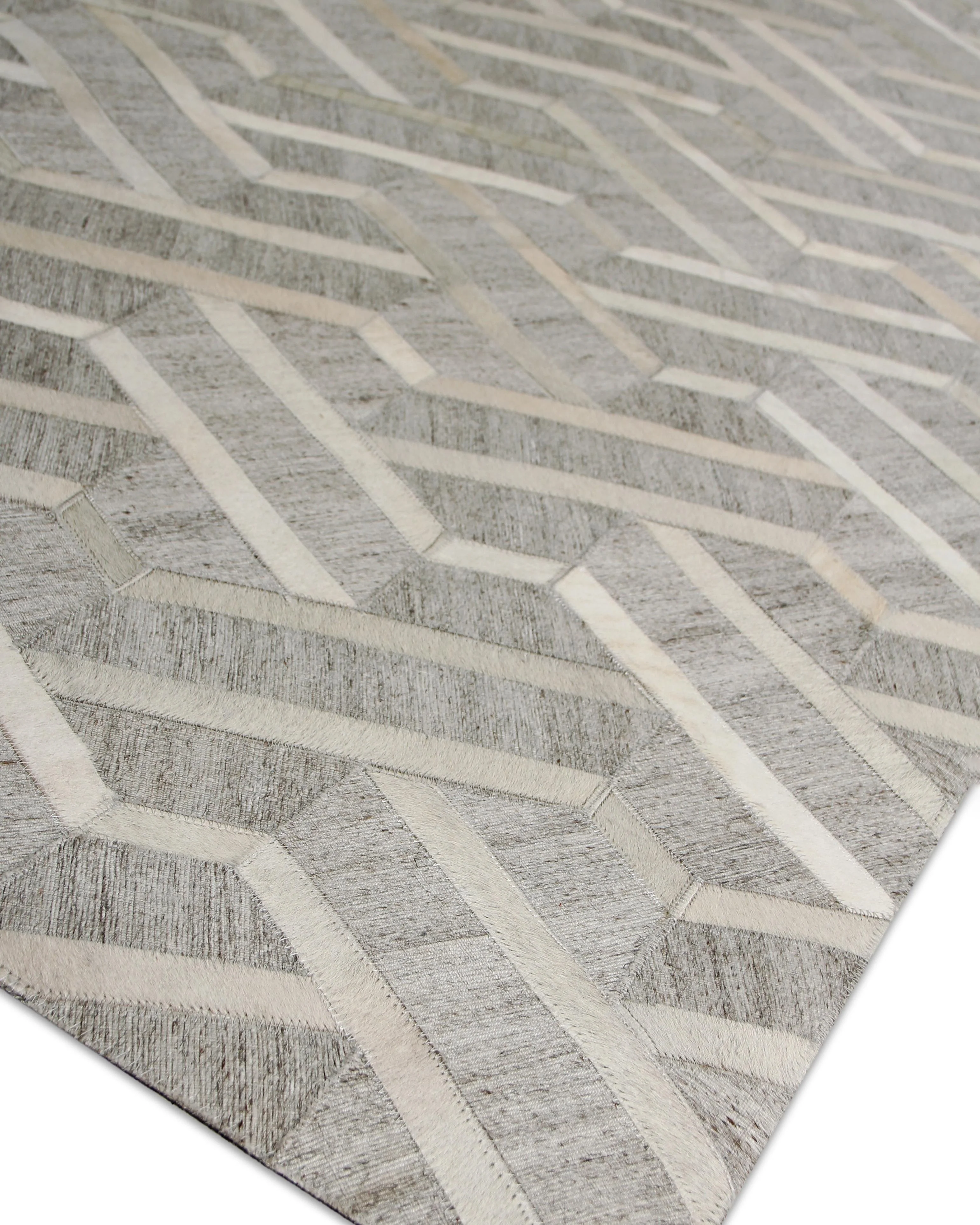 Exquisite Rugs Berlin Hand Tufted Leather/Viscose In 3416 Silver/Ivory 13.5' X 9.5' Area Rug - Image 3