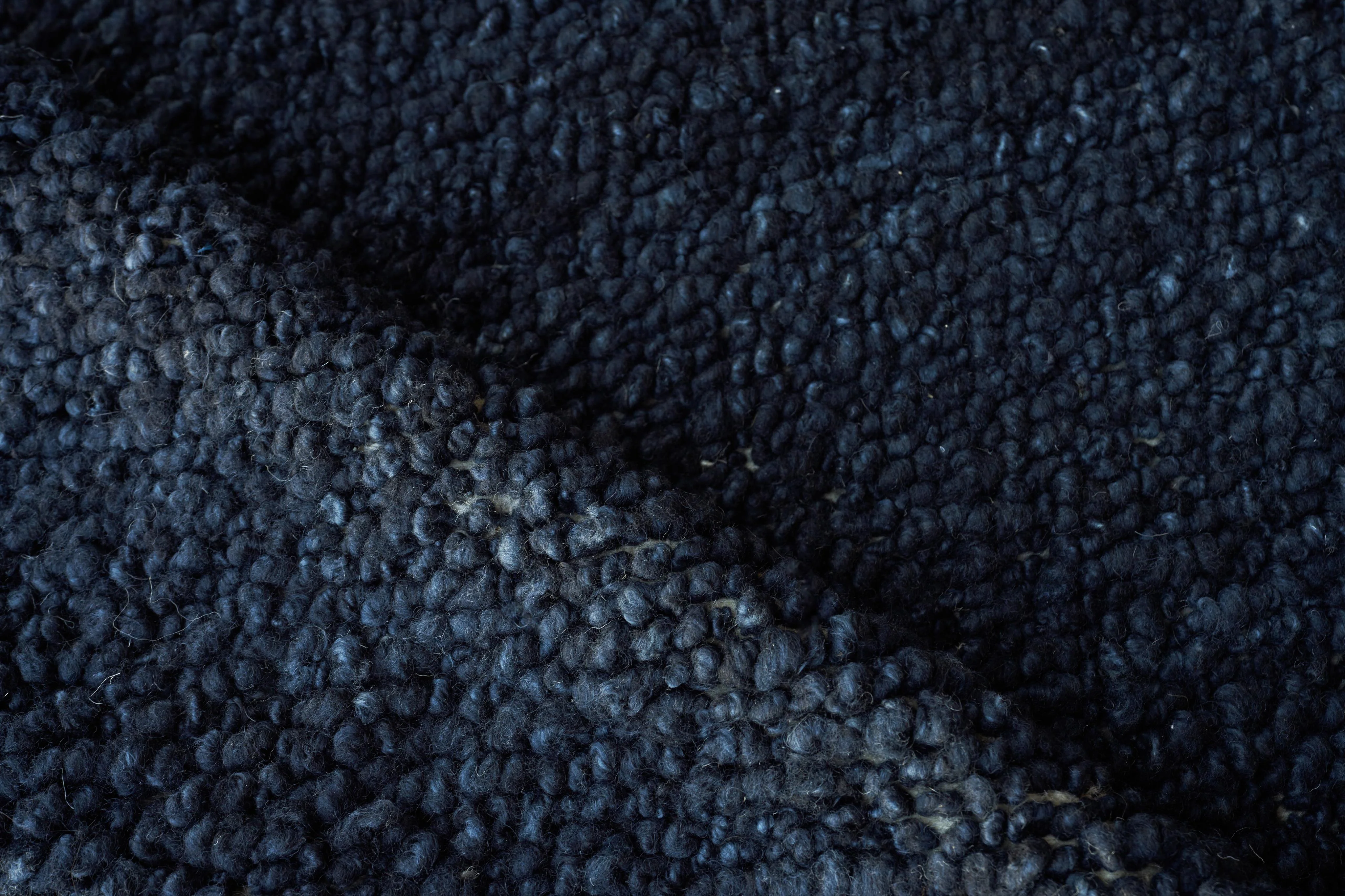 Exquisite Rugs Borelli Hand-Loomed New Zealand Wool 4752 Navy Blue 12' X 9' Area Rug - Image 5