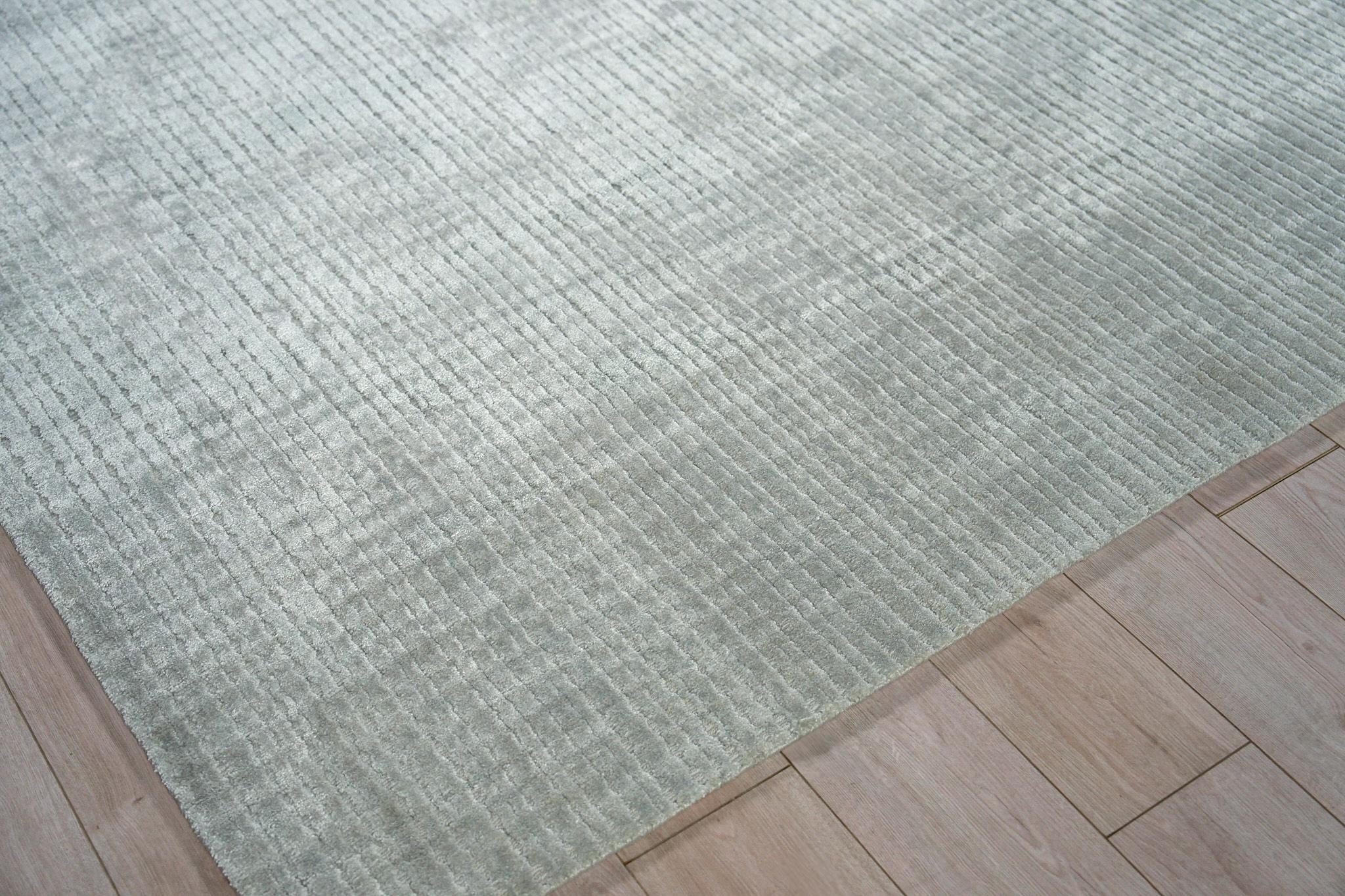 Exquisite Rugs Cabrini Modern Handloomed Shiny Nylon 6730 Light Silver 20' X 15' Area Rug - Image 3