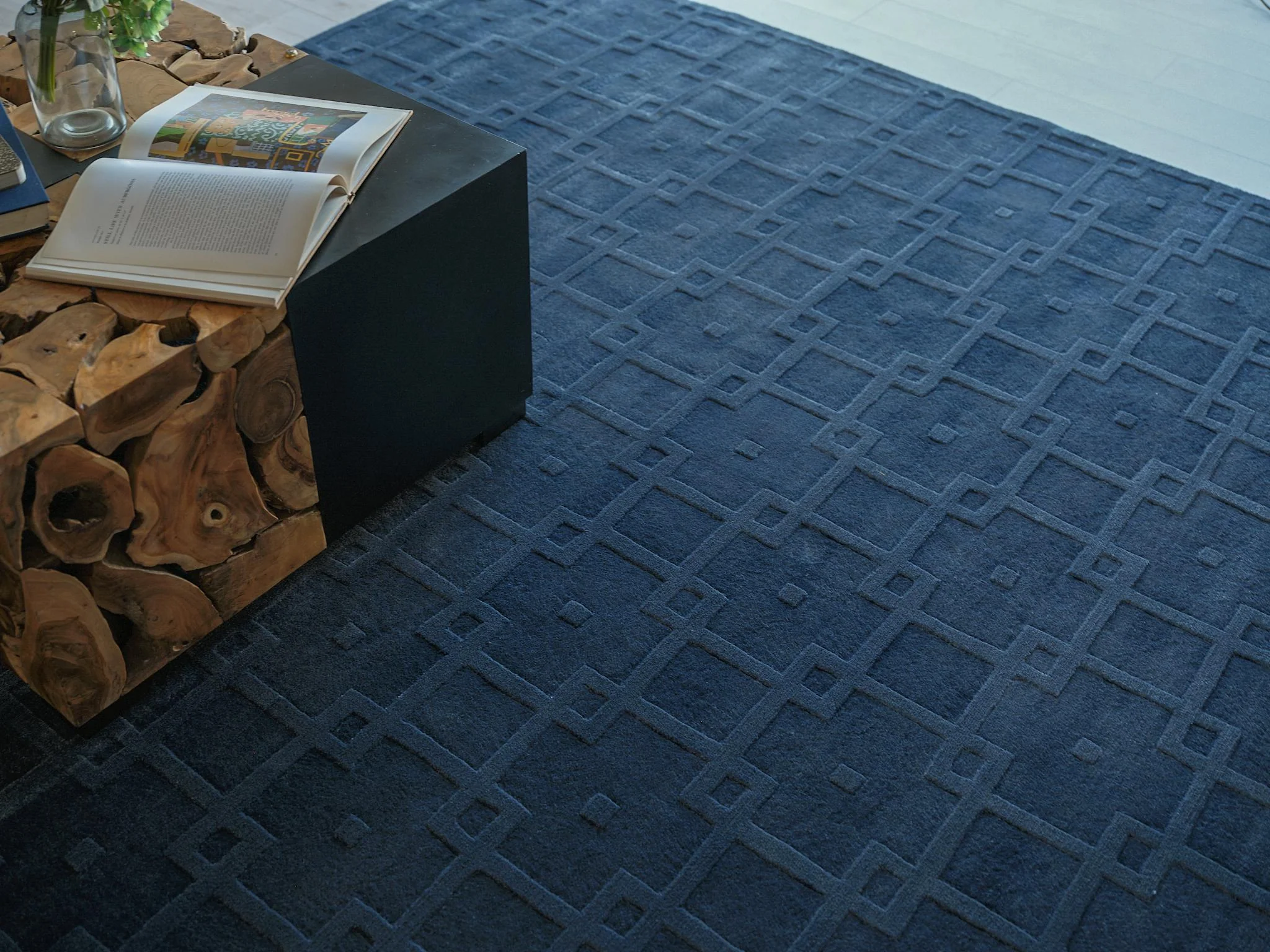 Exquisite Rugs Camora Modern Handmade Silky Nylon In 6754 Navy 20' X 15' Area Rug - Image 7