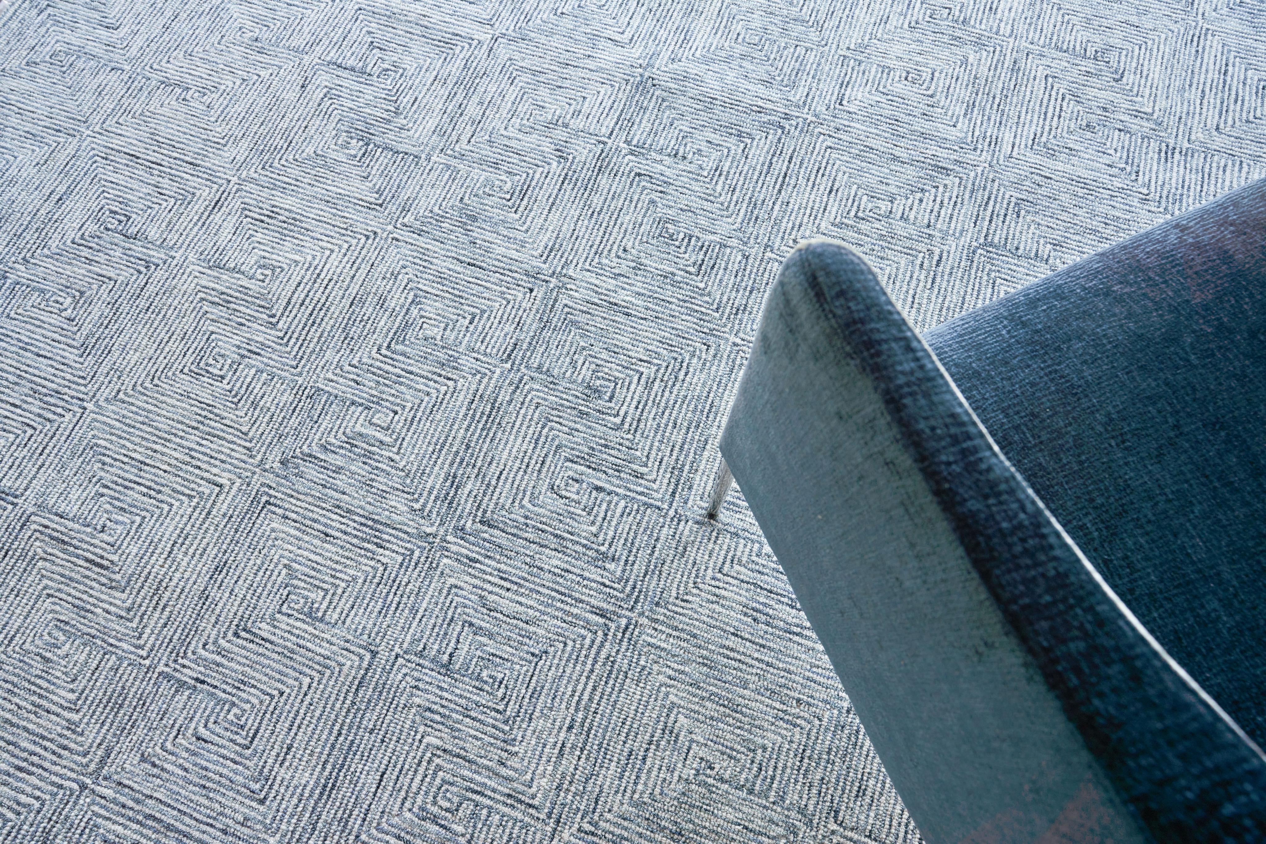 Exquisite Rugs Caprice Hand-Tufted New Zealand Wool 4774 Blue/Ivory 18' X 14' Area Rug - Image 2