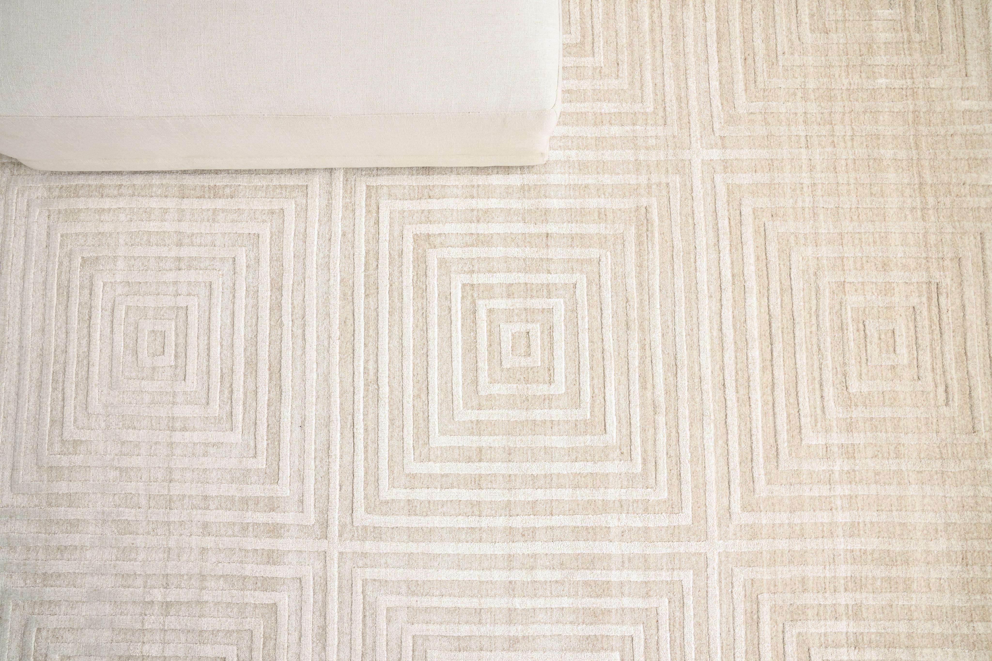 Exquisite Rugs Castelli Hand-Loomed Bamboo Silk/Wool 3973 Light Beige 9' X 6' Area Rug - Image 6
