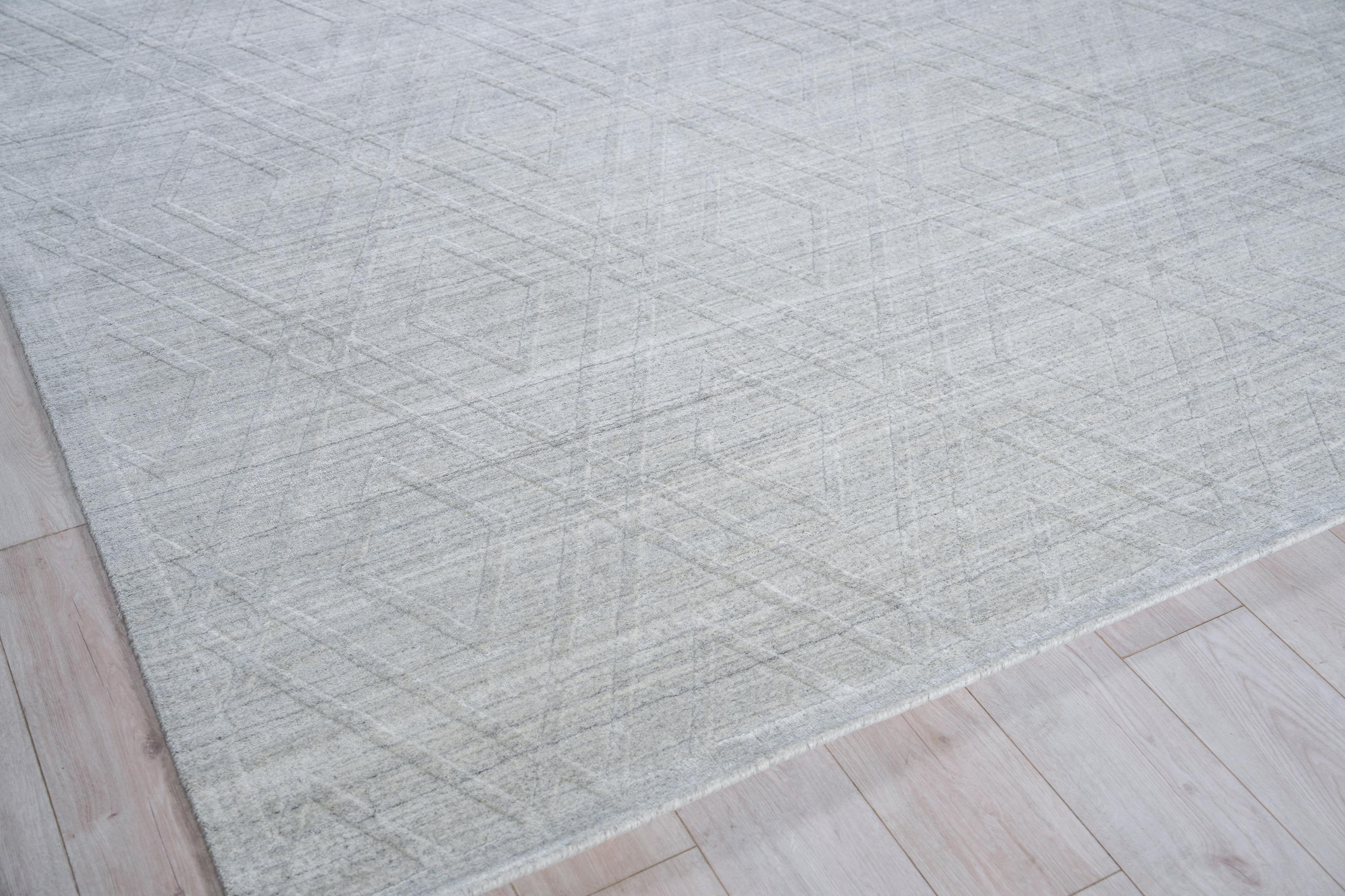 Exquisite Rugs Castelli Handloomed Bamboo Silk And New Zealand Wool 5629 Light Silver 15' X 12' Area Rug - Image 3