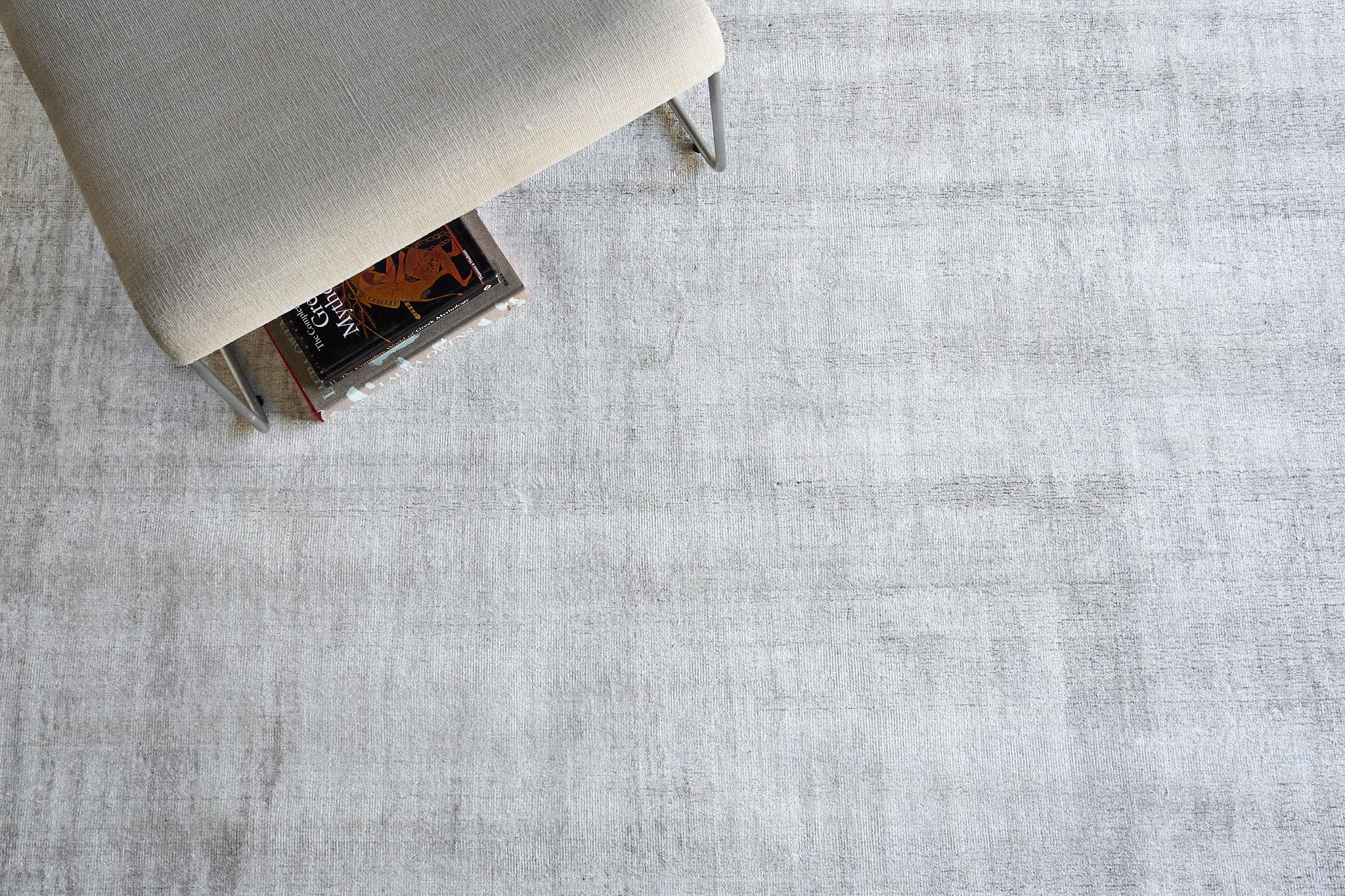 Exquisite Rugs Cloud Hand-Loomed Wool/Bamboo Silk 5306 Ivory/Beige 7' X 5' Area Rug - Image 6