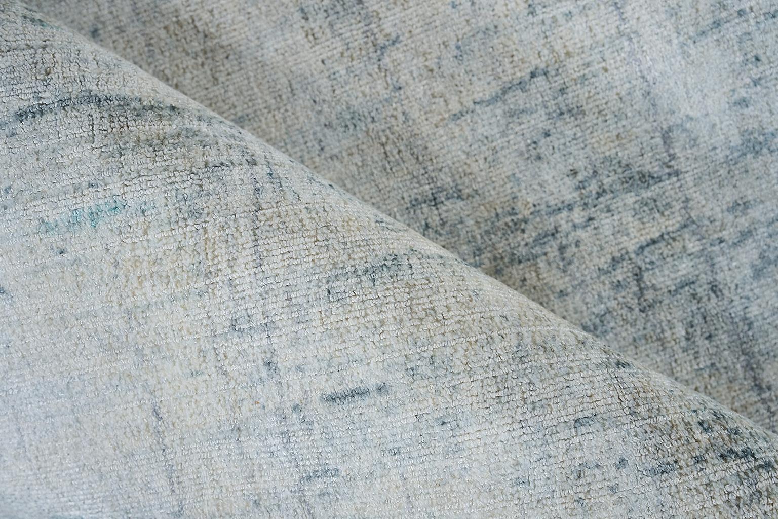 Exquisite Rugs Cloud Hand-Loomed Wool/Bamboo Silk 5309 Ivory/Blue 15' X 12' Area Rug - Image 5