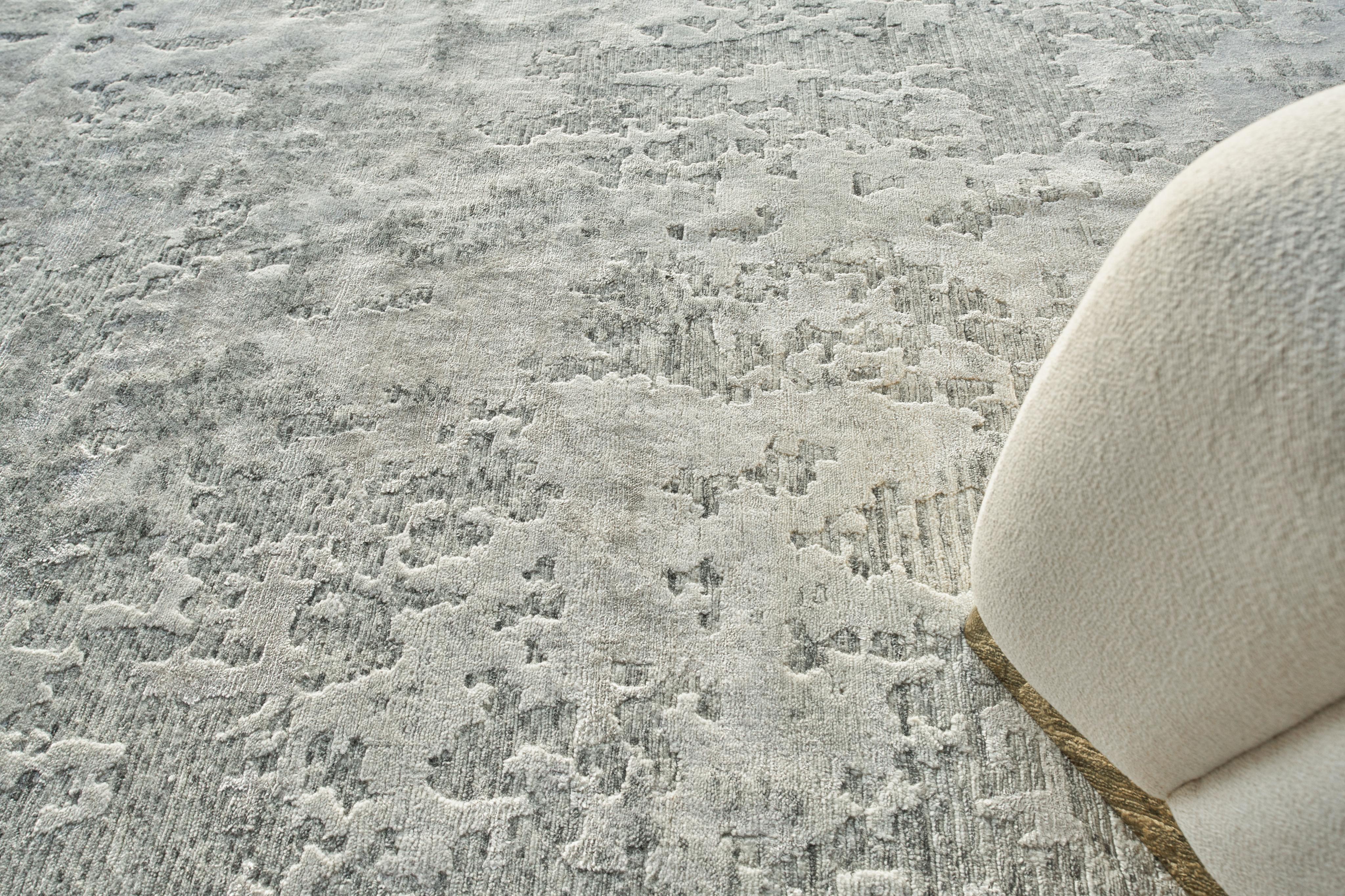 Exquisite Rugs Cosmo Hand-Knotted Wool/Bamboo Silk 4529 White 12' X 9' Area Rug - Image 2