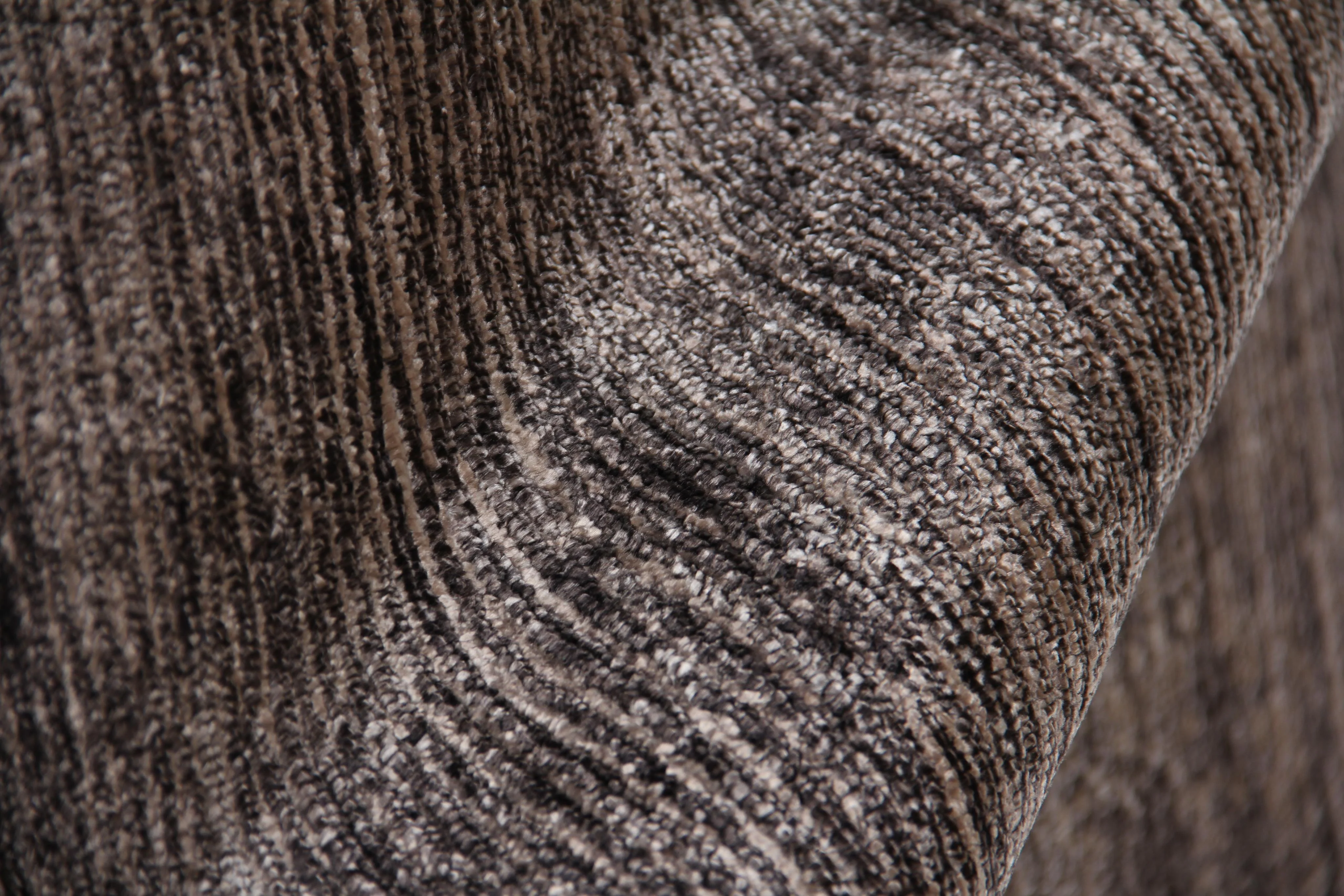 Exquisite Rugs Crush Hand Knotted Bamboo Silk In 3298 Charcoal/Gray 9' X 6' Area Rug - Image 5