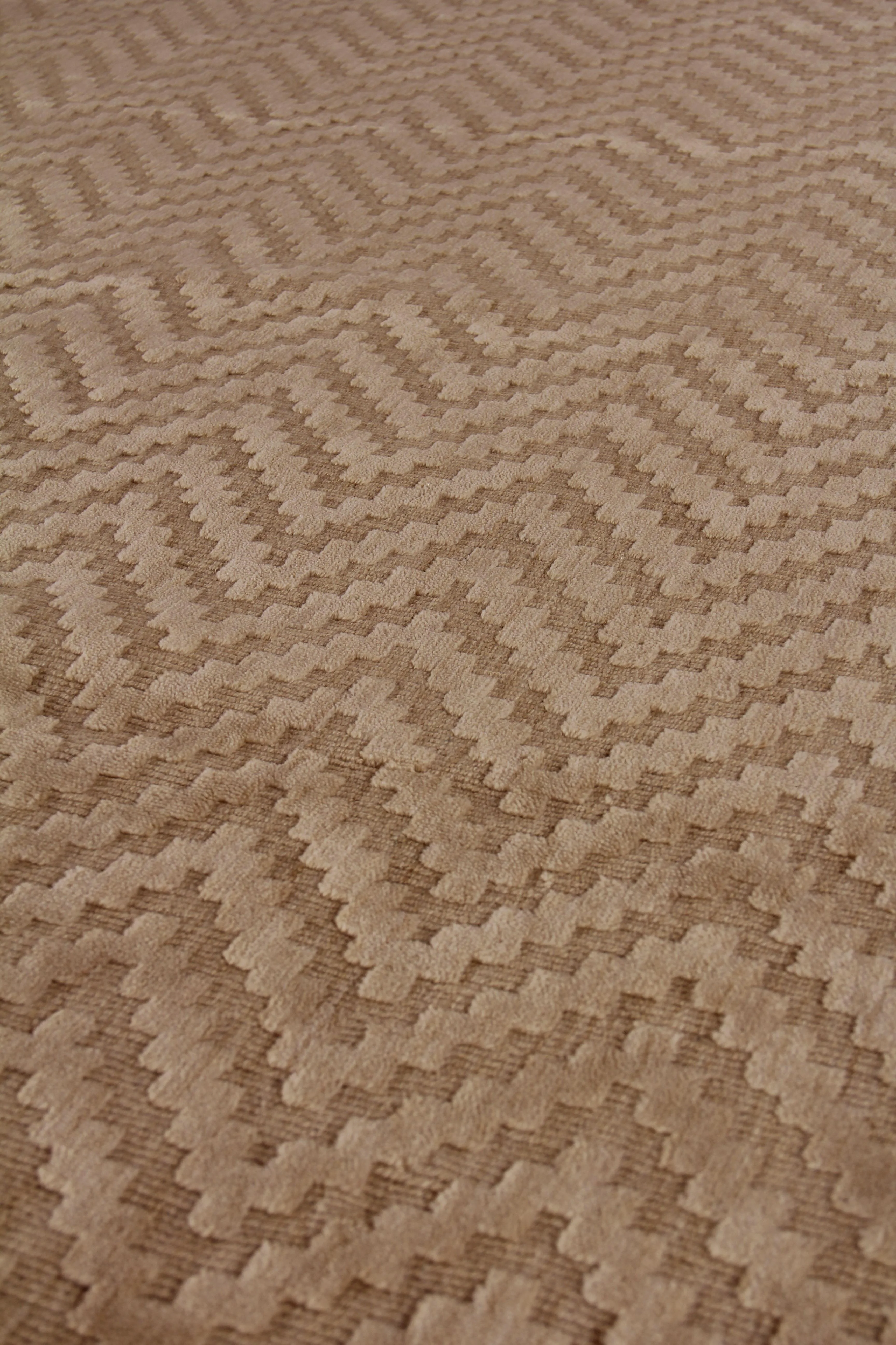 Exquisite Rugs Demani Hand Loomed New Zealand Wool In 9944 Straw 10' X 8' Area Rug - Image 2