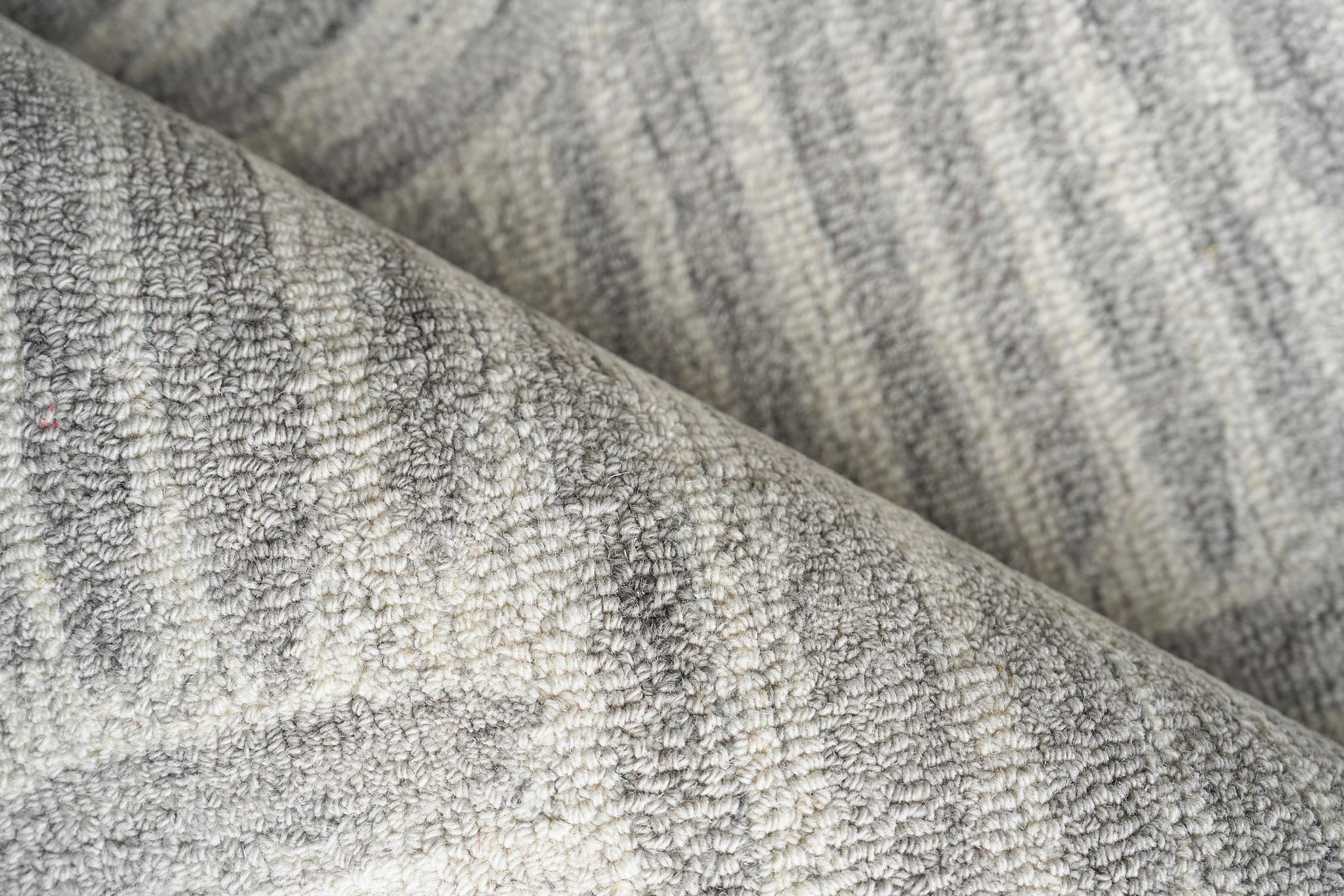 Exquisite Rugs Juno Handmade Hand-Tufted New Zealand Wool On Canvas 6776 Gray/Ivory 15' X 12' Area Rug - Image 5
