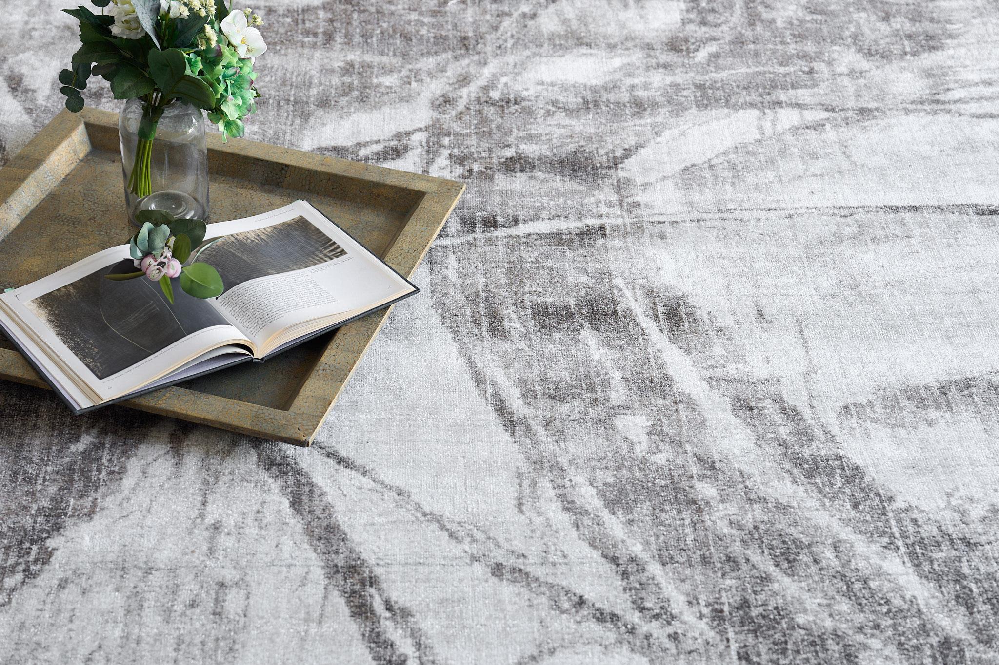 Exquisite Rugs Kyoto Hand-Loomed Wool/Bamboo Silk 6332 Silver/Beige 9' X 6' Area Rug - Image 6
