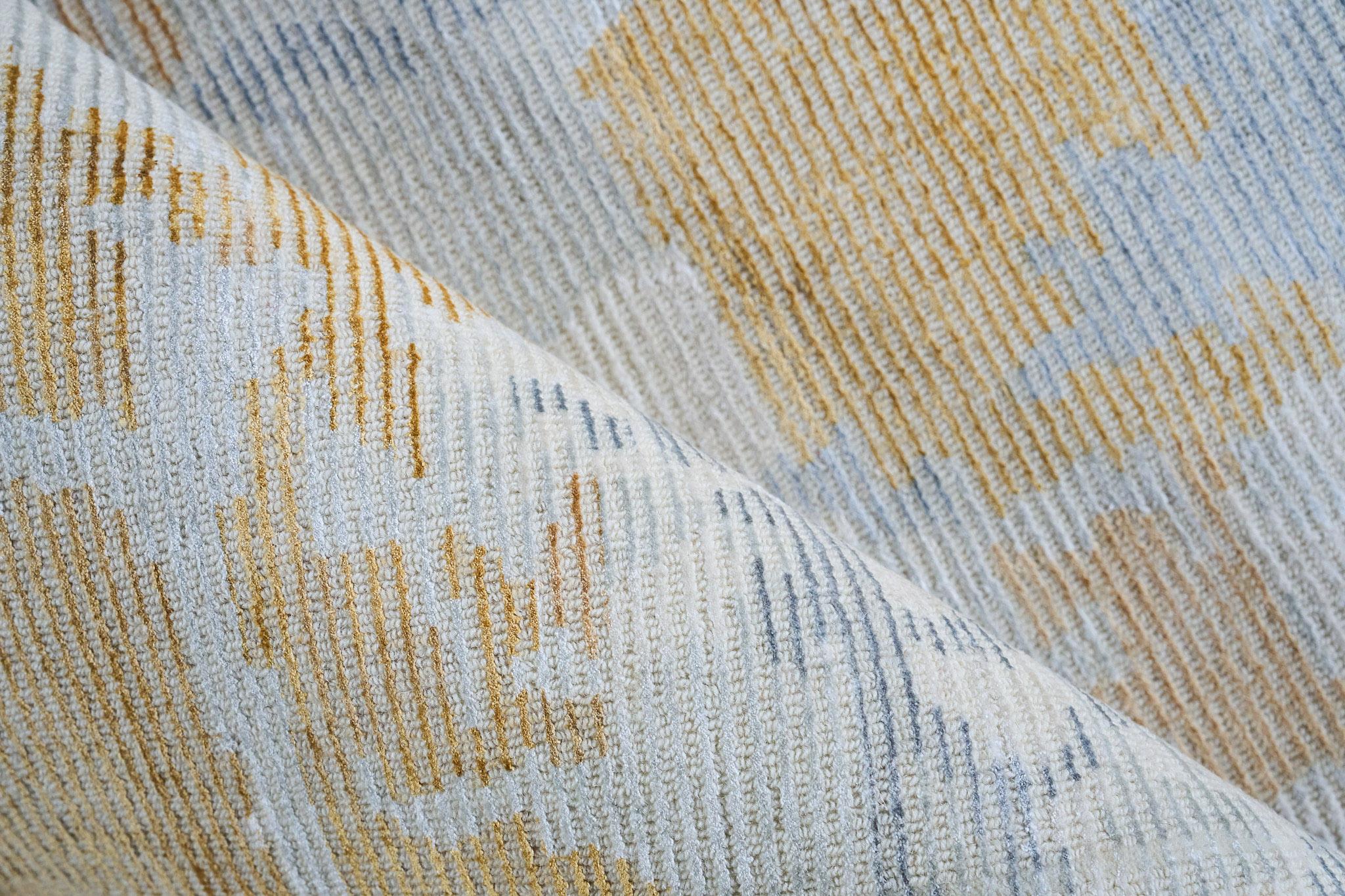 Exquisite Rugs Mineral Hand-Loomed Wool/Bamboo Silk 5361 Silver/Gold 12' X 9' Area Rug - Image 5