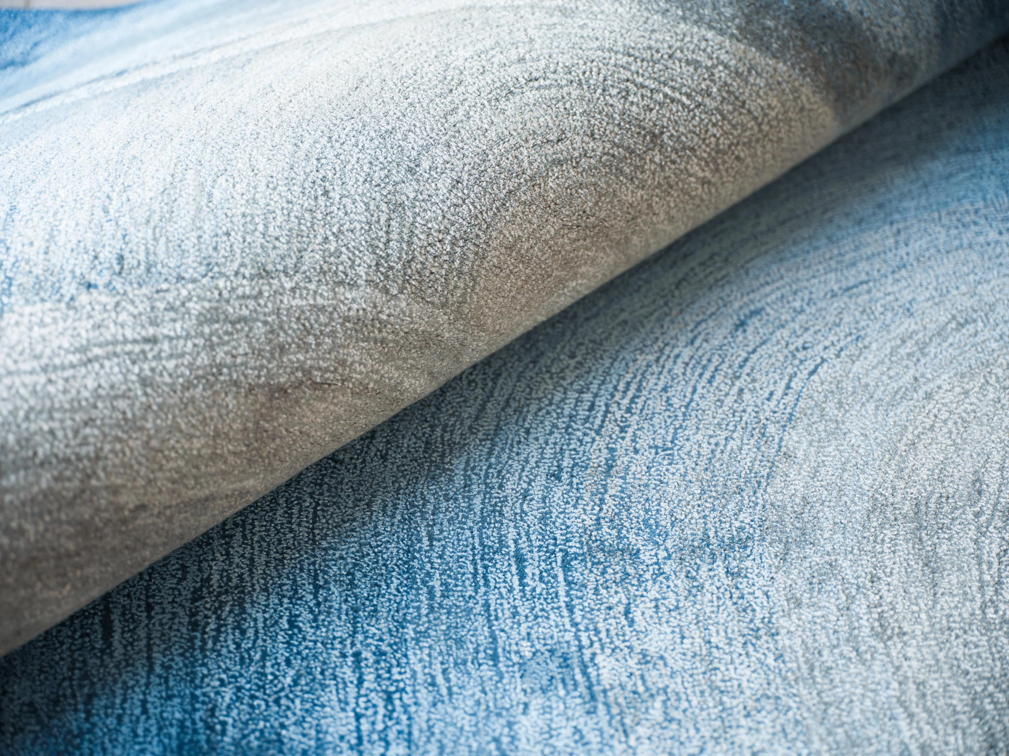Exquisite Rugs Mitomo Hand Tufted Wool/Bamboo Silk In 7271 Gray/Blue 9' X 6' Area Rug - Image 2