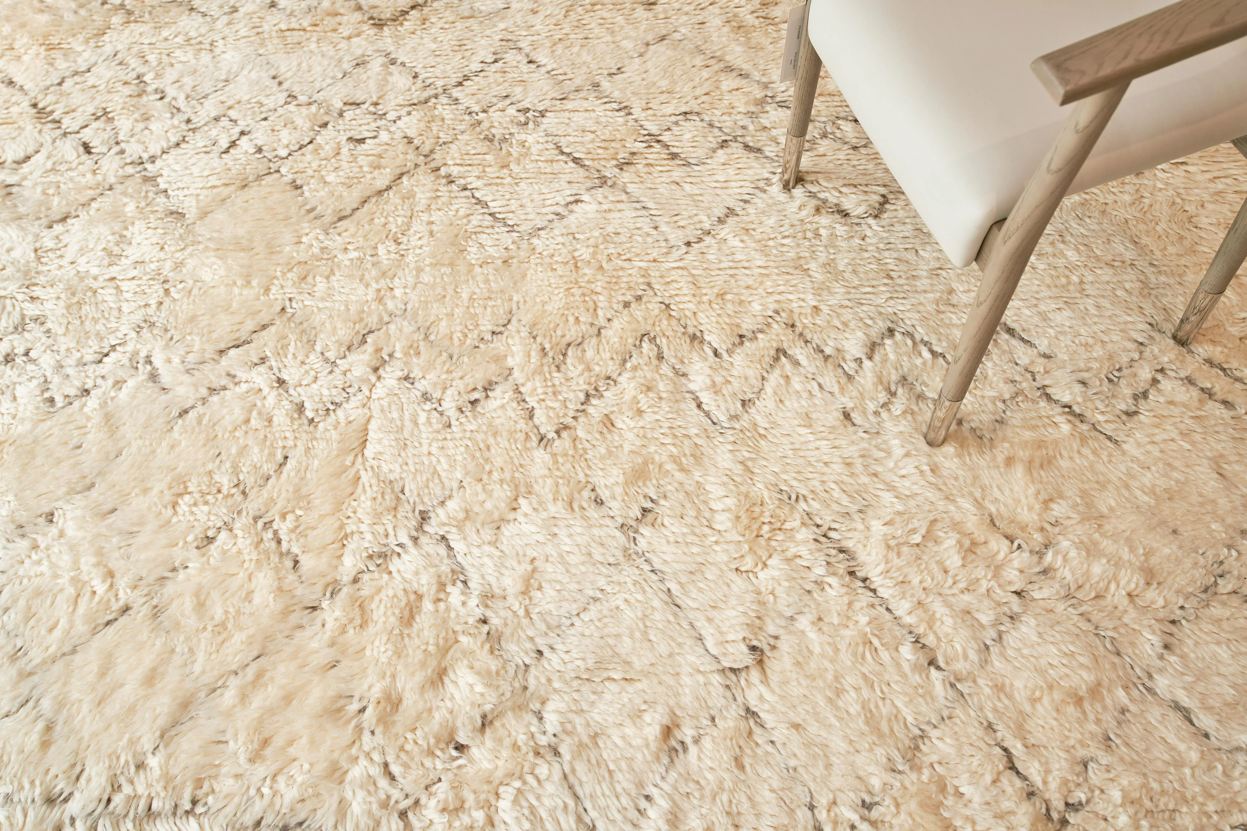 Exquisite Rugs Moroccan Hand-Knotted New Zealand Wool 2561 Ivory/Charcoal 12' X 9' Area Rug - Image 6