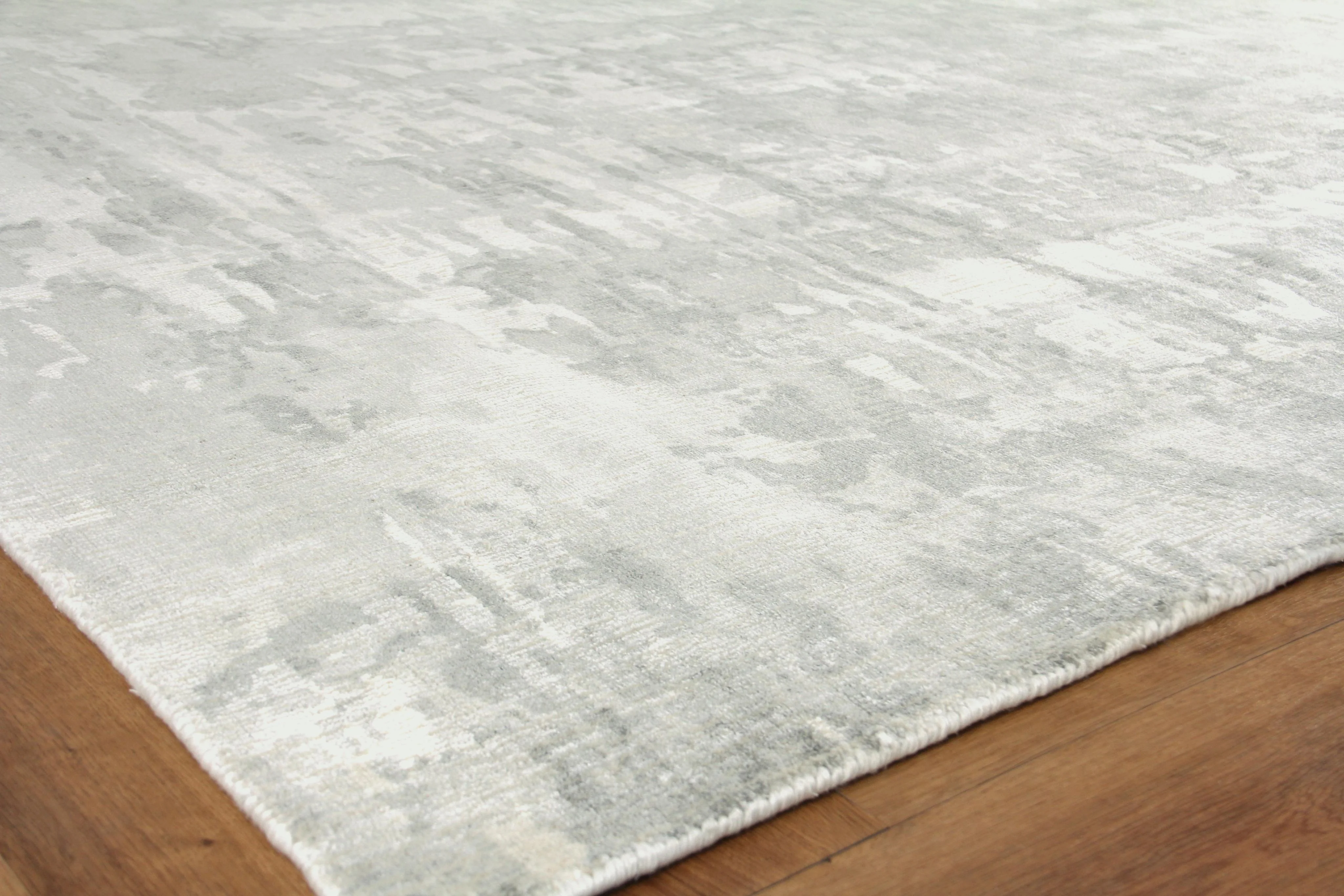 Exquisite Rugs Murano Hand-Loomed Wool/Bamboo Silk 4030 Silver 10' X 8' Area Rug - Image 3