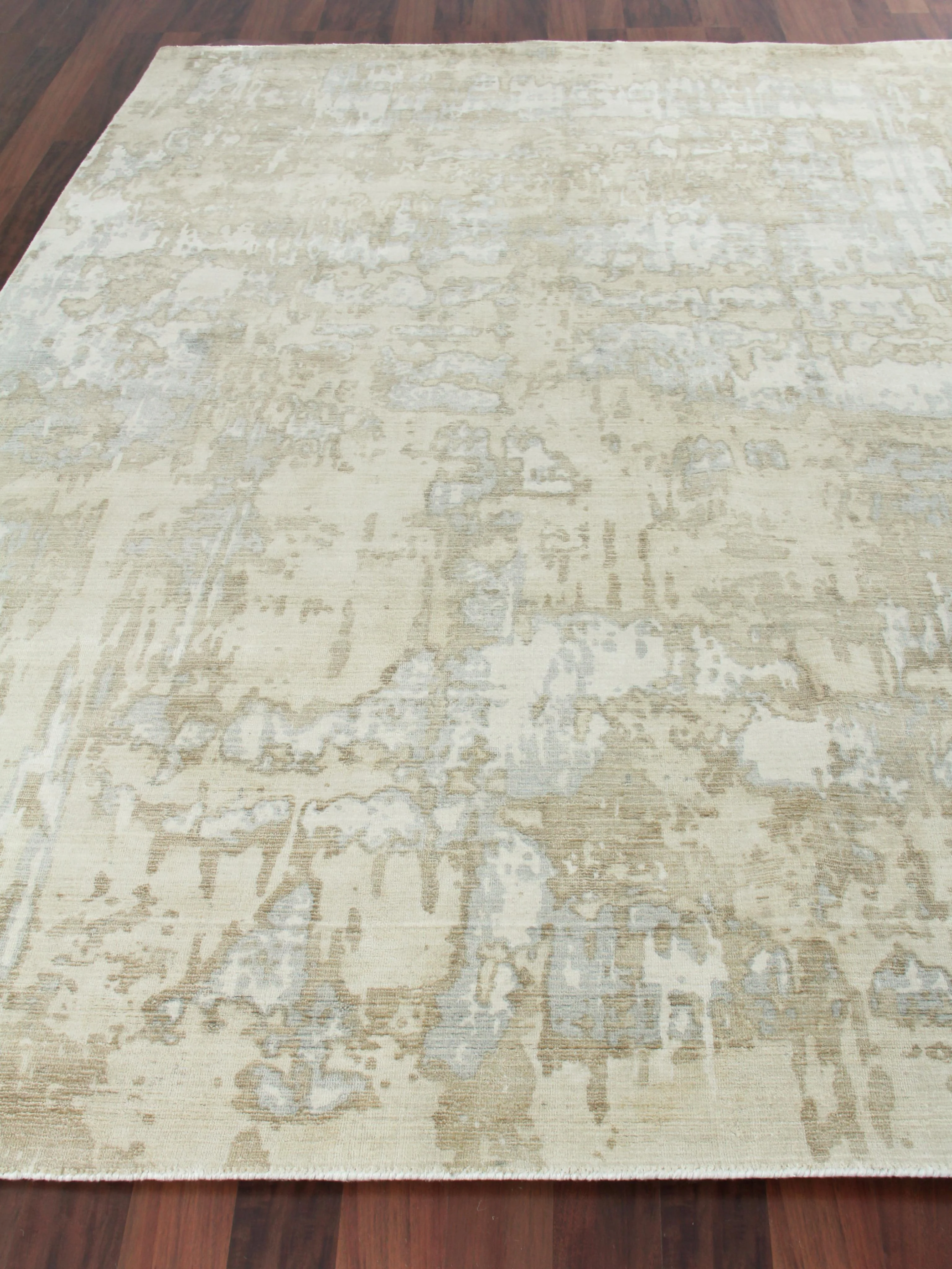 Exquisite Rugs Murano Hand-Loomed Wool/Bamboo Silk 4031 Ivory/Silver/Gold 8' X 5' Area Rug - Image 4