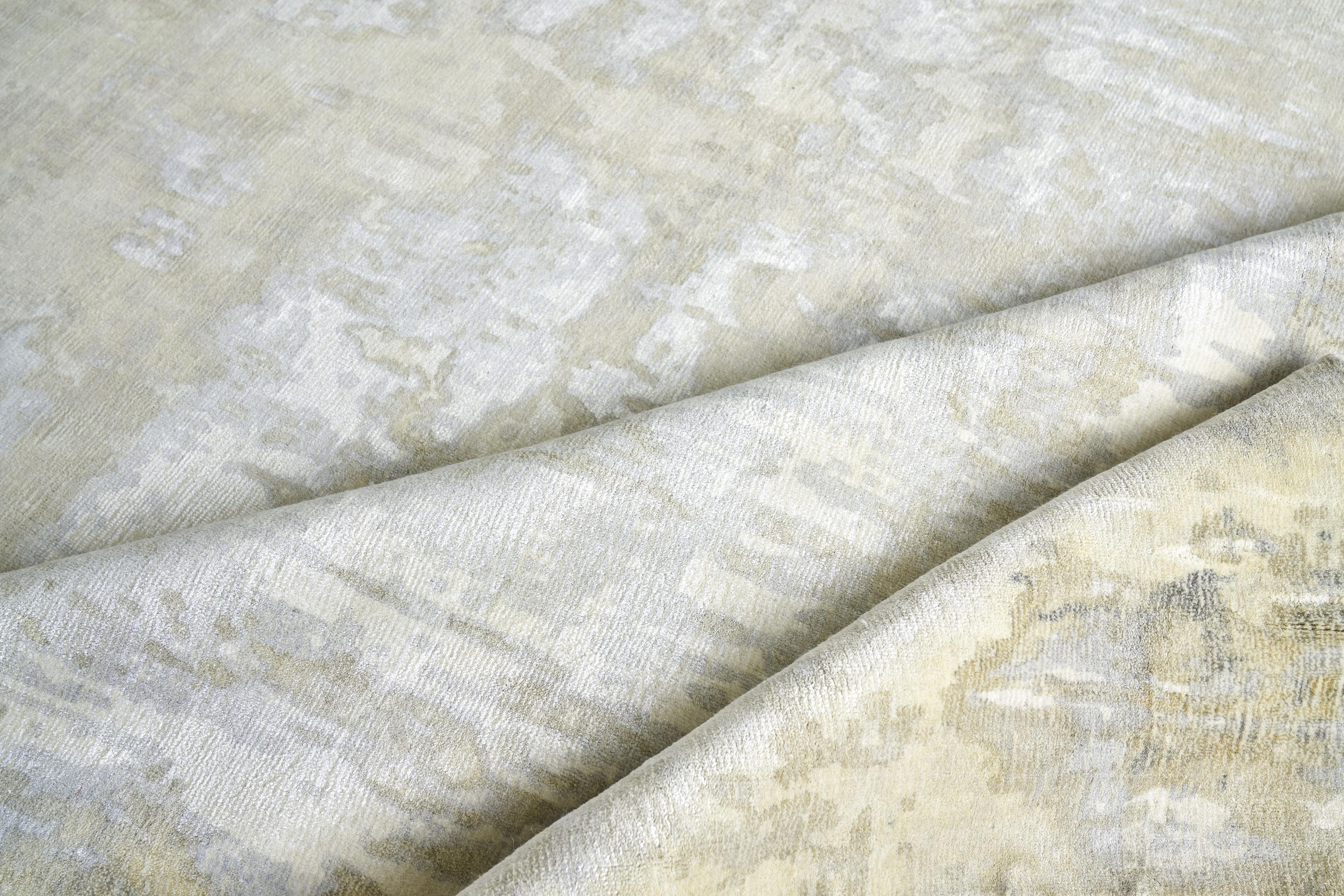 Exquisite Rugs Murano Hand-Loomed Wool/Bamboo Silk 4031 Ivory/Silver/Gold 8' X 5' Area Rug - Image 5