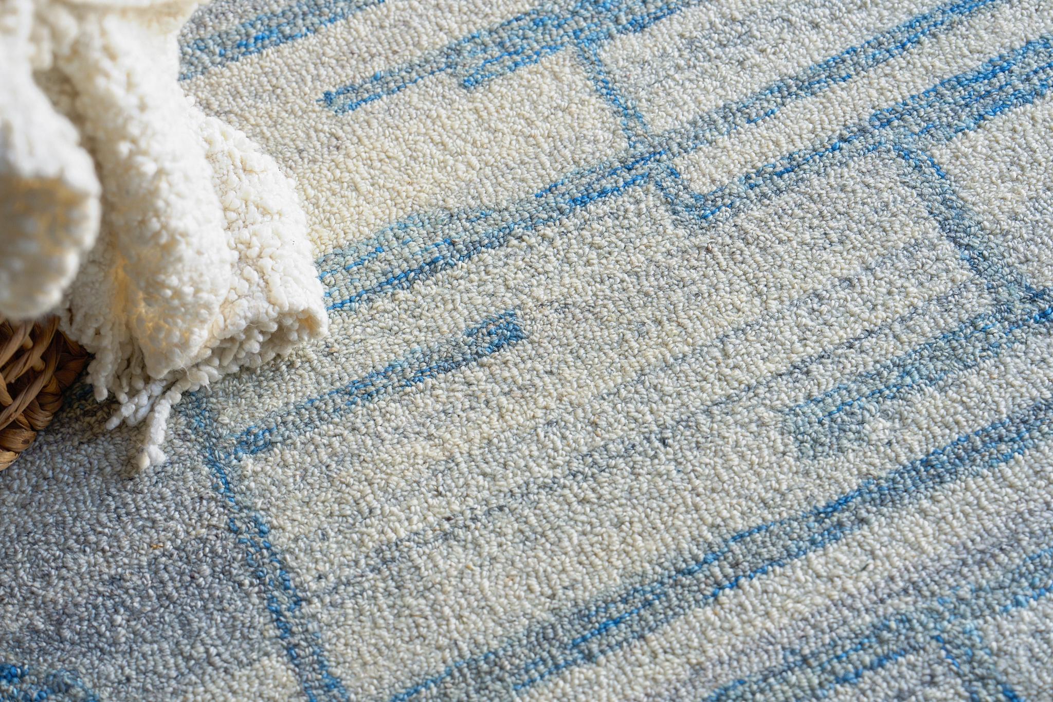 Exquisite Rugs Naturals Handmade Hand-Tufted New Zealand Wool On Canvas 6780 Blue/Ivory 14' X 10' Area Rug - Image 7