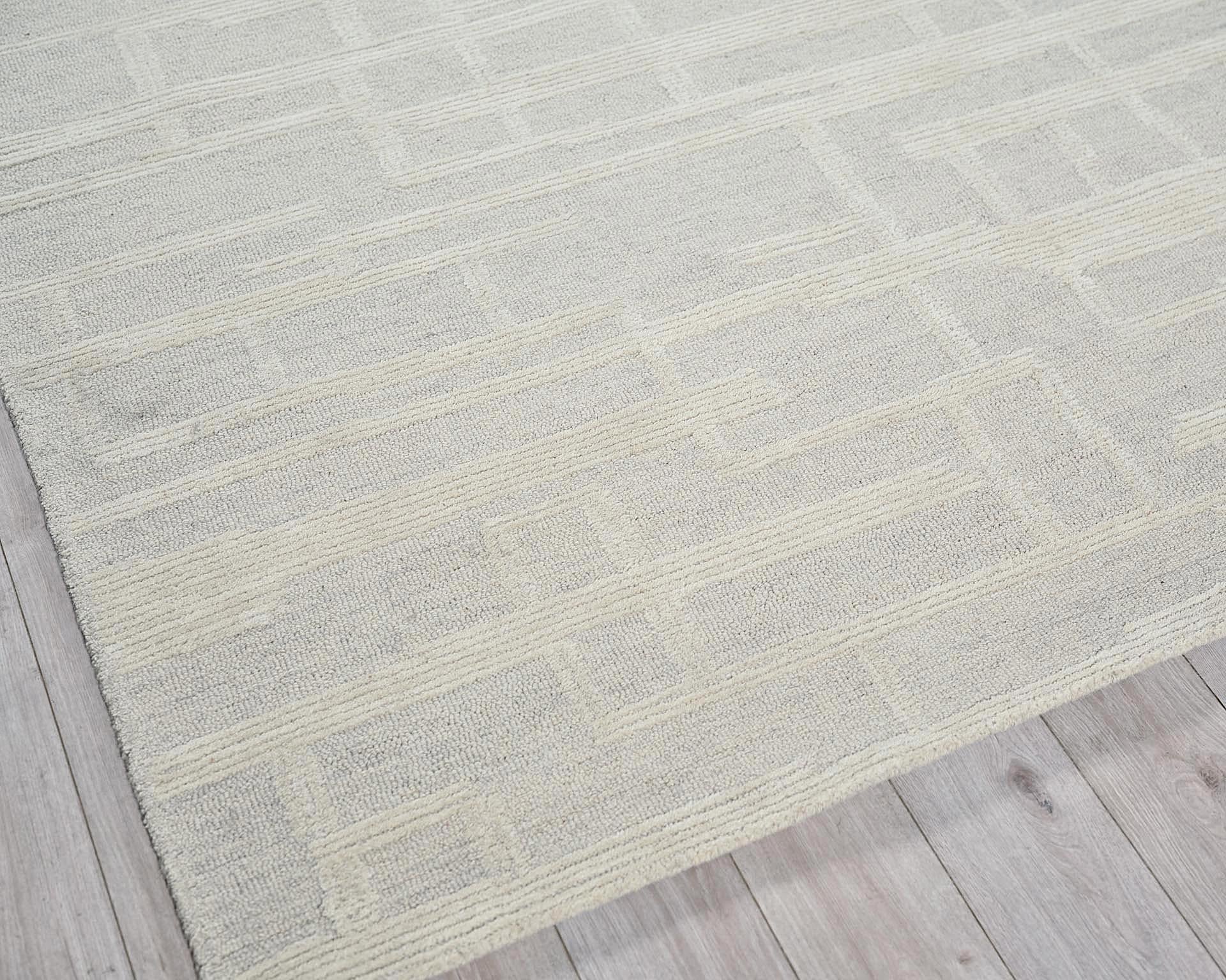 Exquisite Rugs Park City Hand Tufted New Zealand Wool In 6842 Silver/Ivory 6' X 4' Area Rug - Image 3
