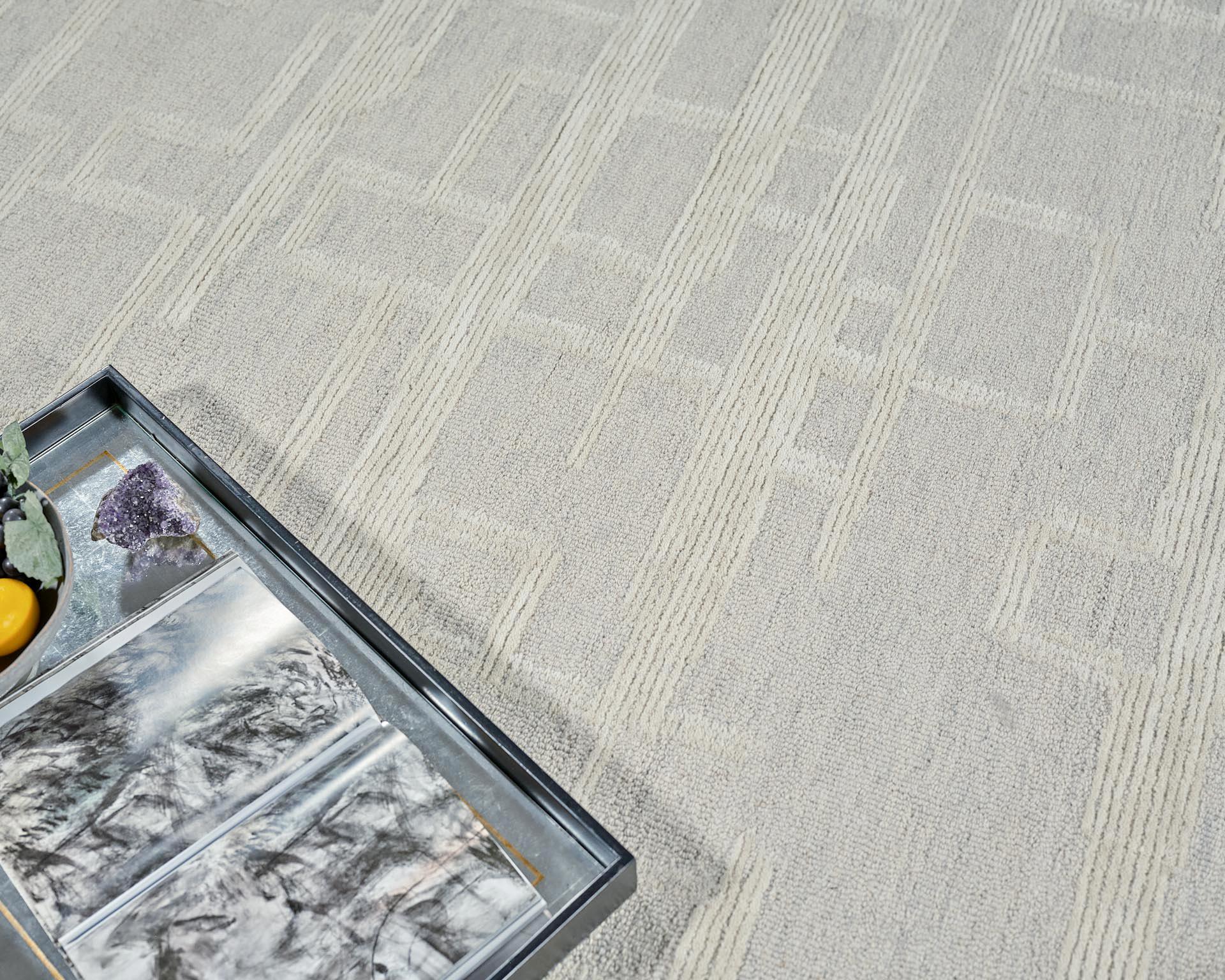 Exquisite Rugs Park City Hand Tufted New Zealand Wool In 6842 Silver/Ivory 6' X 4' Area Rug - Image 6