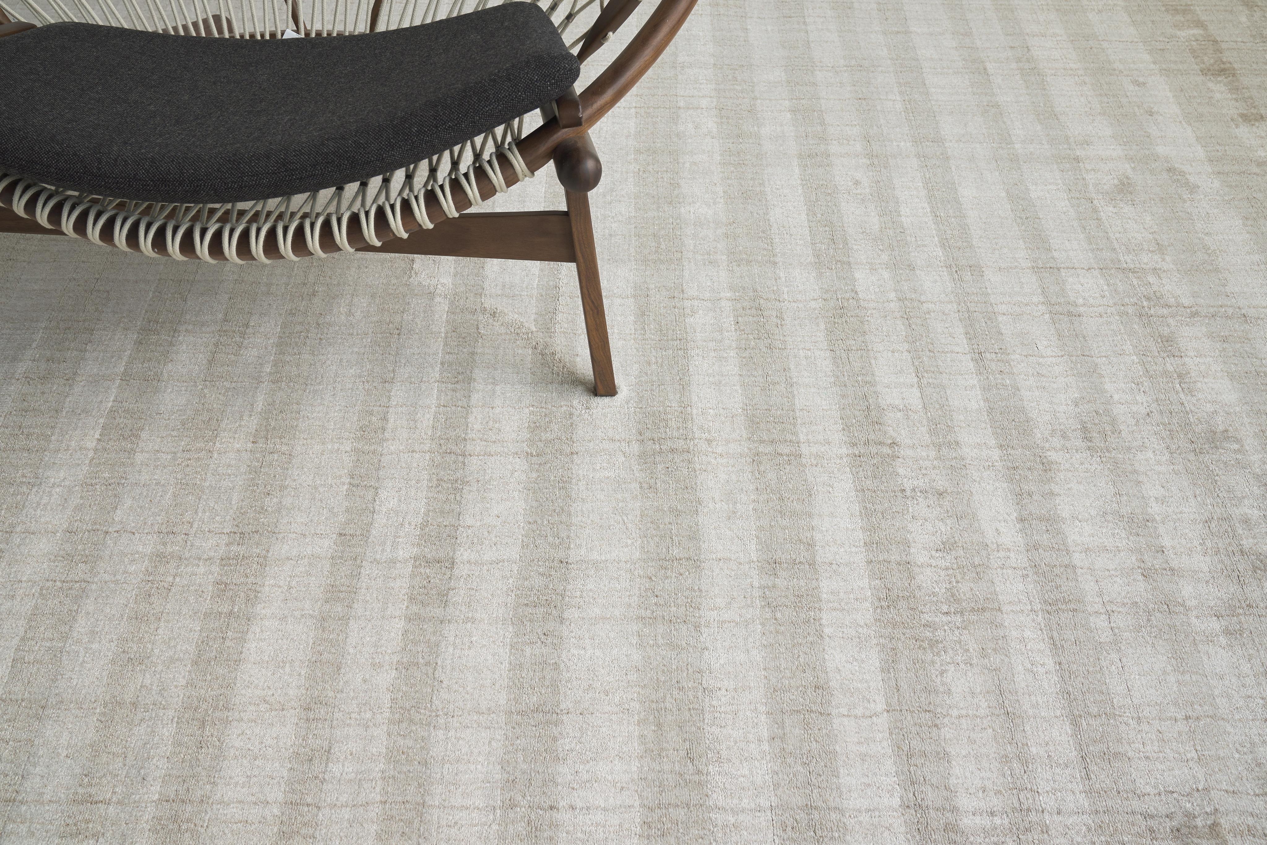 Exquisite Rugs Robin Stripe Hand-Loomed Bamboo Silk/Wool 3787 Light Khaki 10' X 8' Area Rug - Image 6
