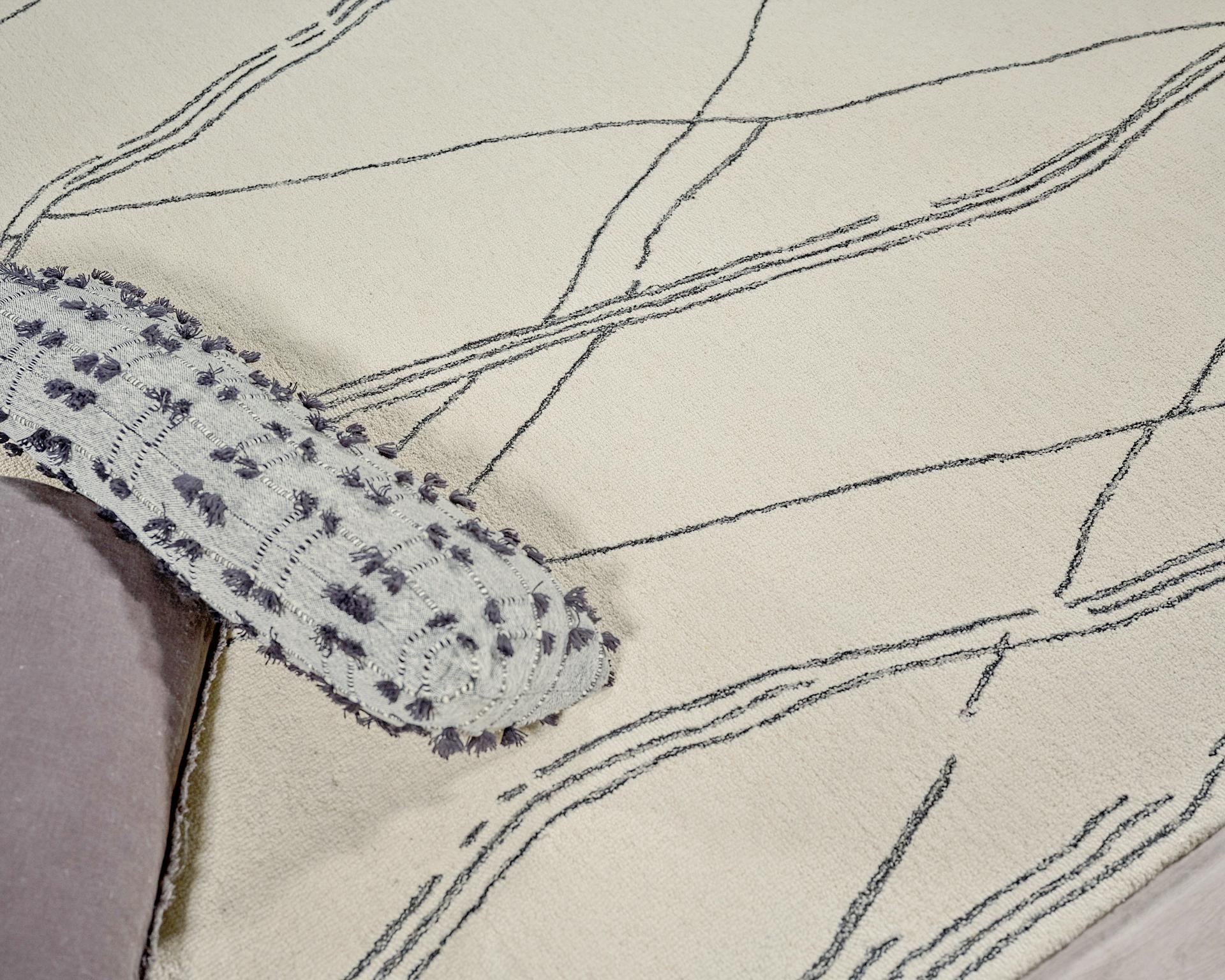Exquisite Rugs Tangiers Handmade Hand-Tufted New Zealand Wool On Canvas 6861 Ivory/Black 20' X 15' Area Rug - Image 6