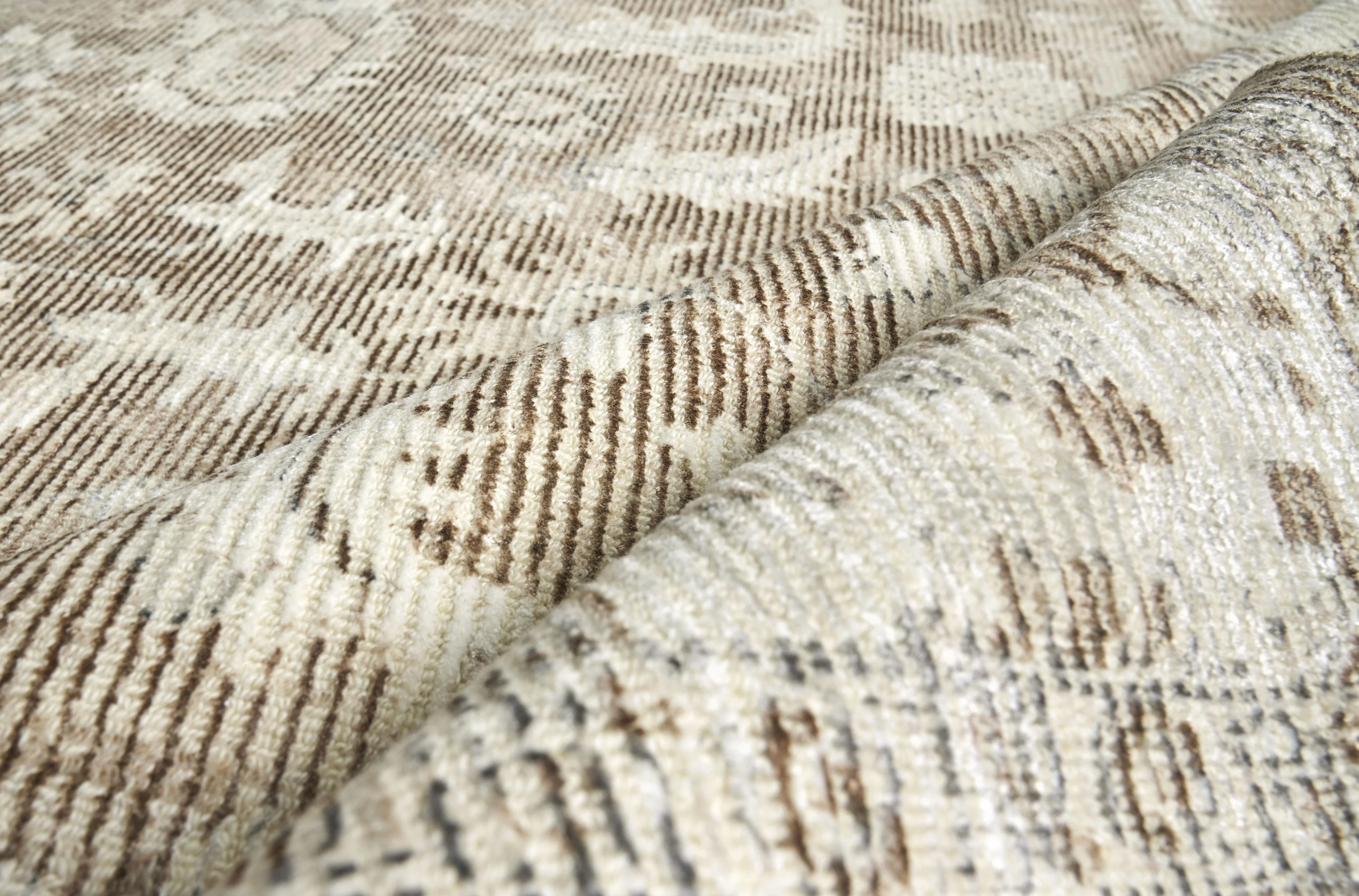Exquisite Rugs Tuscany Hand-Loomed Wool/Bamboo Silk 4106 Brown 10' X 8' Area Rug - Image 5