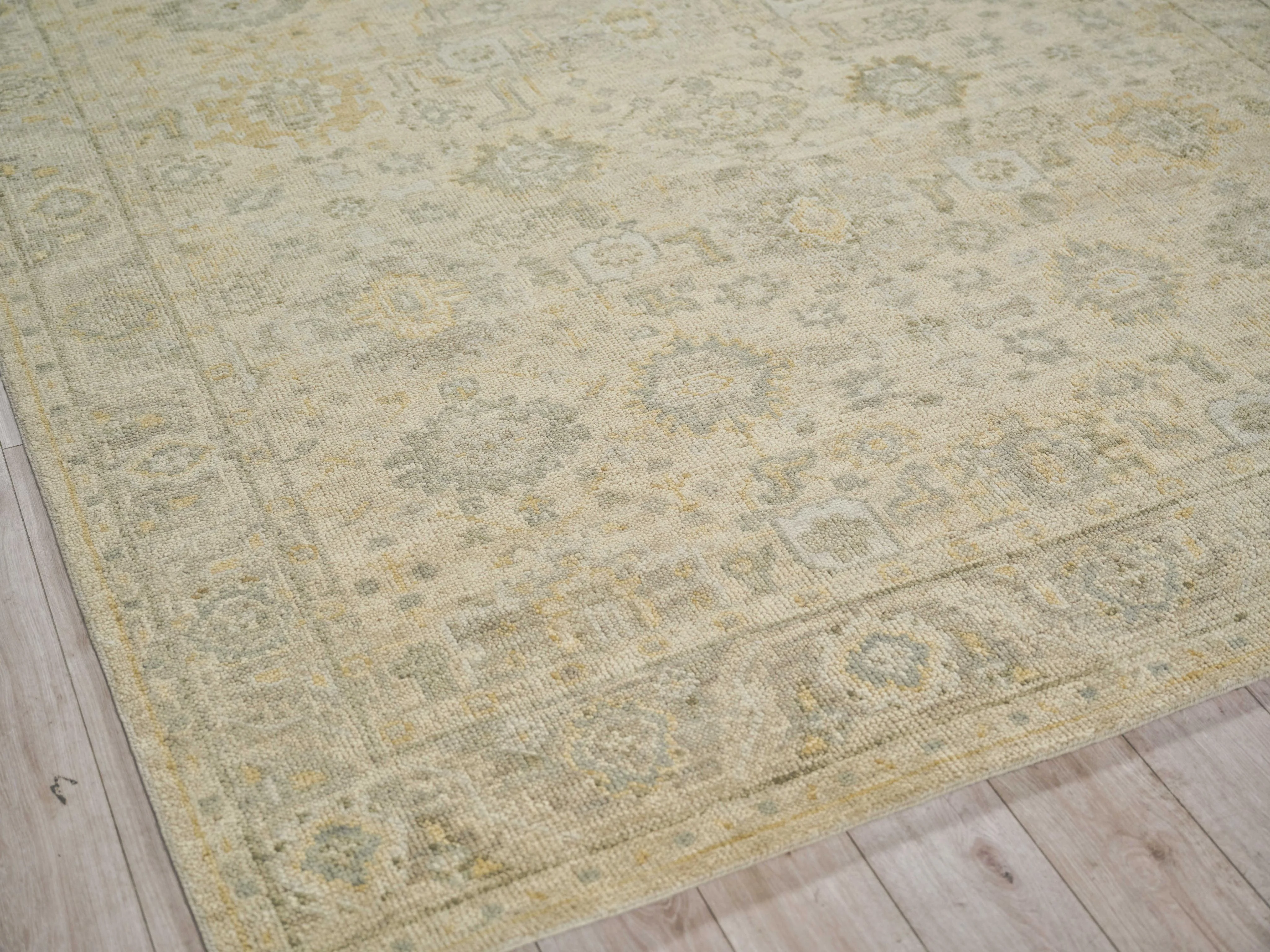 Exquisite Rugs Verano Hand Knotted New Zealand Wool In 7129 Ivory/Silver 12' X 9' Area Rug - Image 3