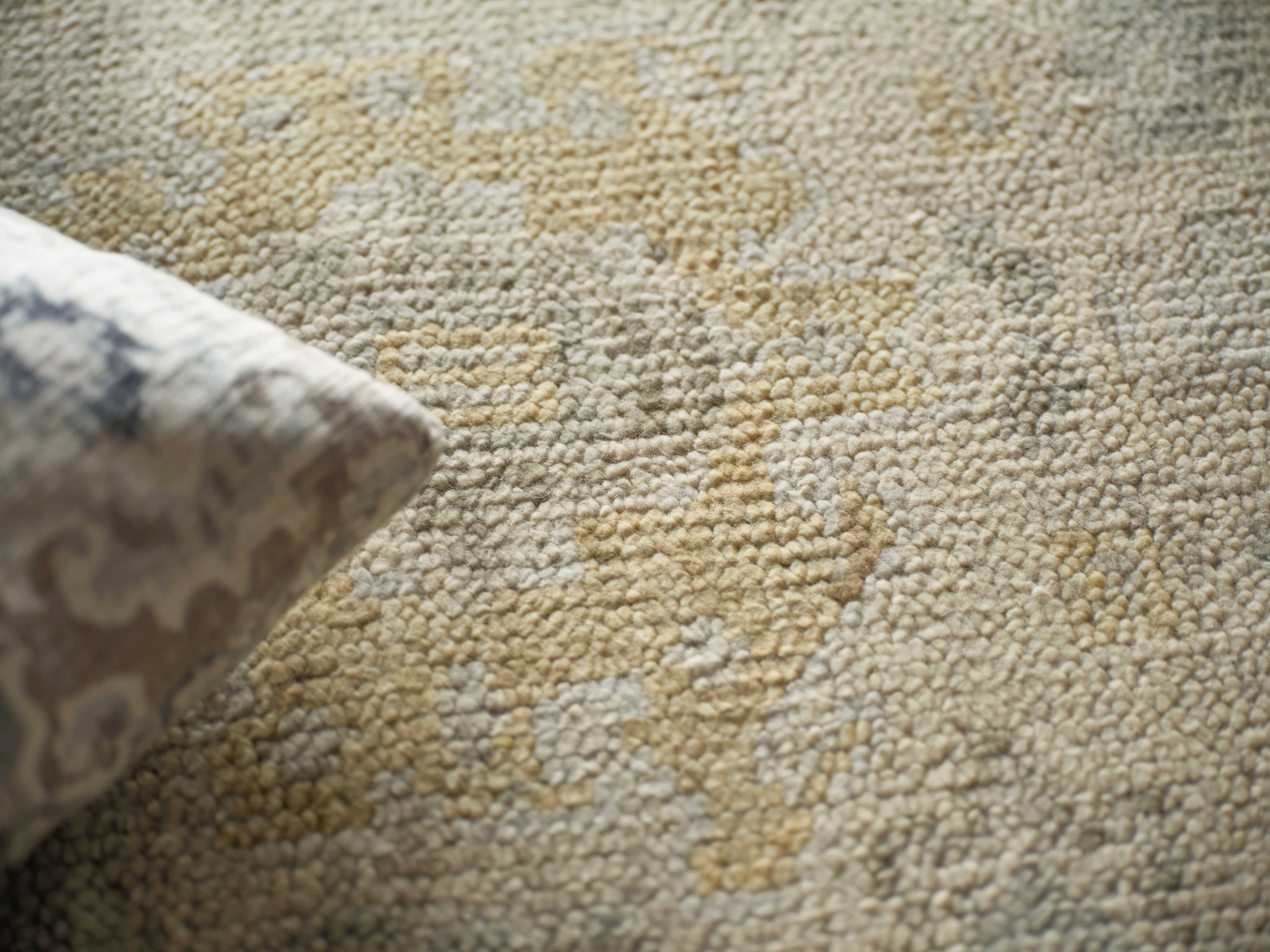 Exquisite Rugs Verano Hand Knotted New Zealand Wool In 7129 Ivory/Silver 12' X 9' Area Rug - Image 7