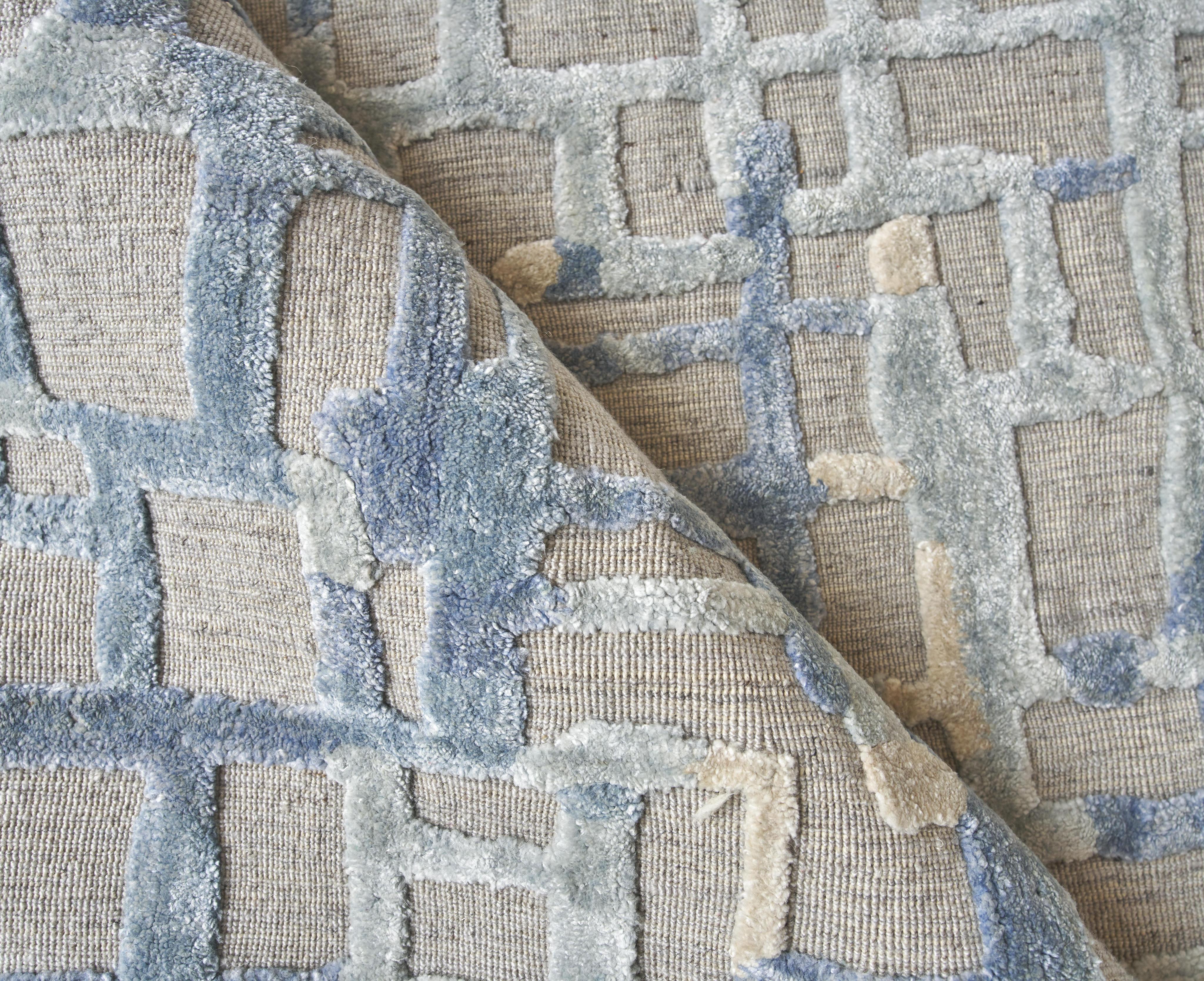 Exquisite Rugs Vista Hand-Loomed Wool/Bamboo Silk 4338 Gray/Blue 15' X 12' Area Rug - Image 5