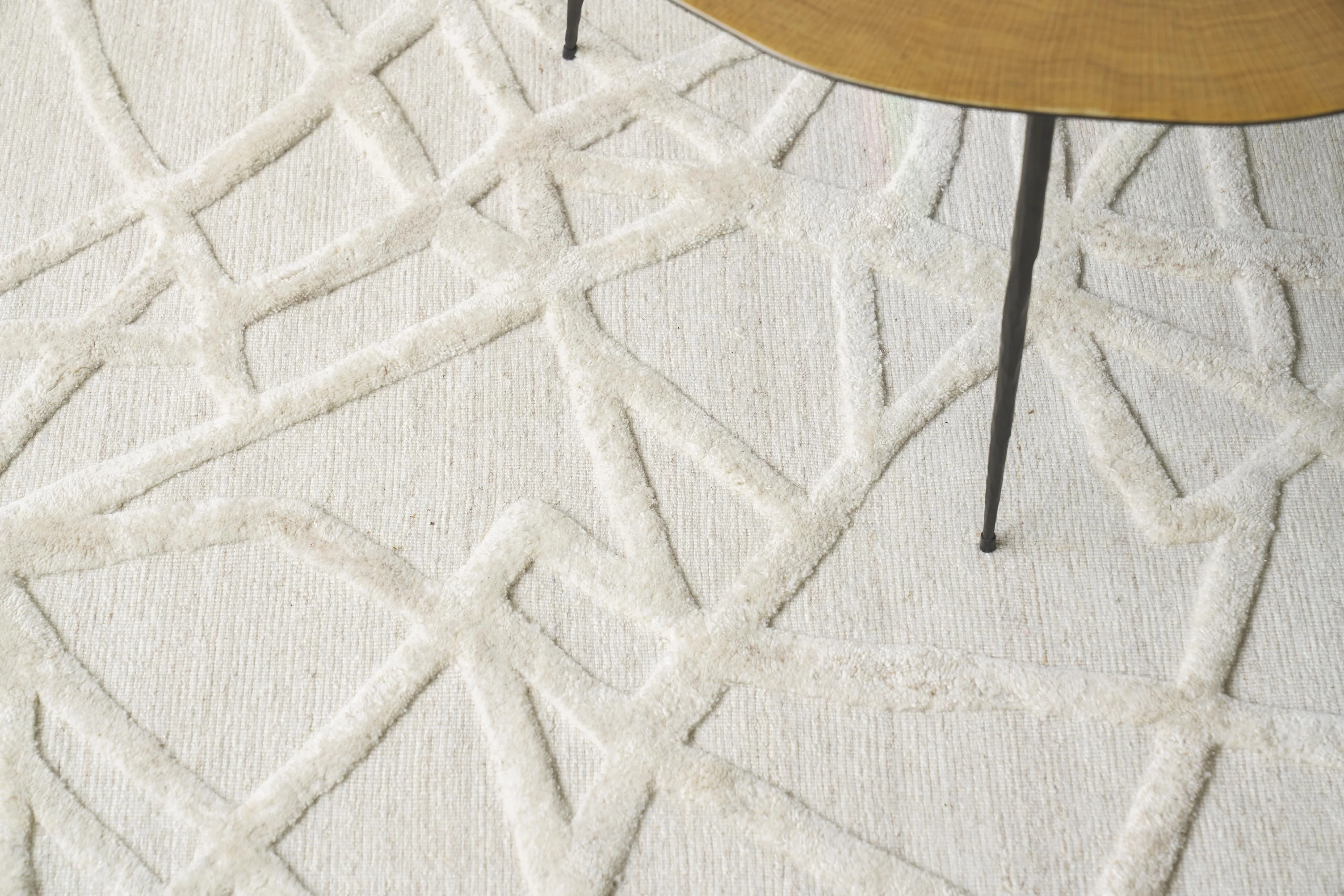 Exquisite Rugs Windsor Hand-Loomed Wool/Bamboo Silk 3152 Linen/Beige 9' X 6' Area Rug - Image 2