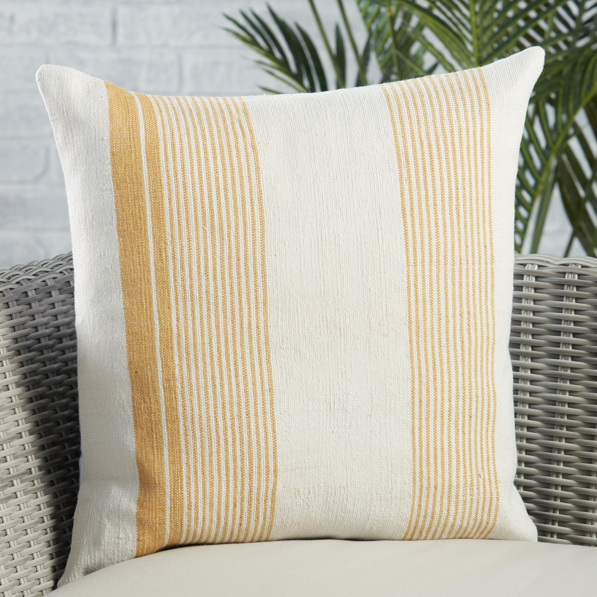 Jaipur Living Acapulco Parque Stripes Gold / Ivory 20" X 20" Pillow - Image 4