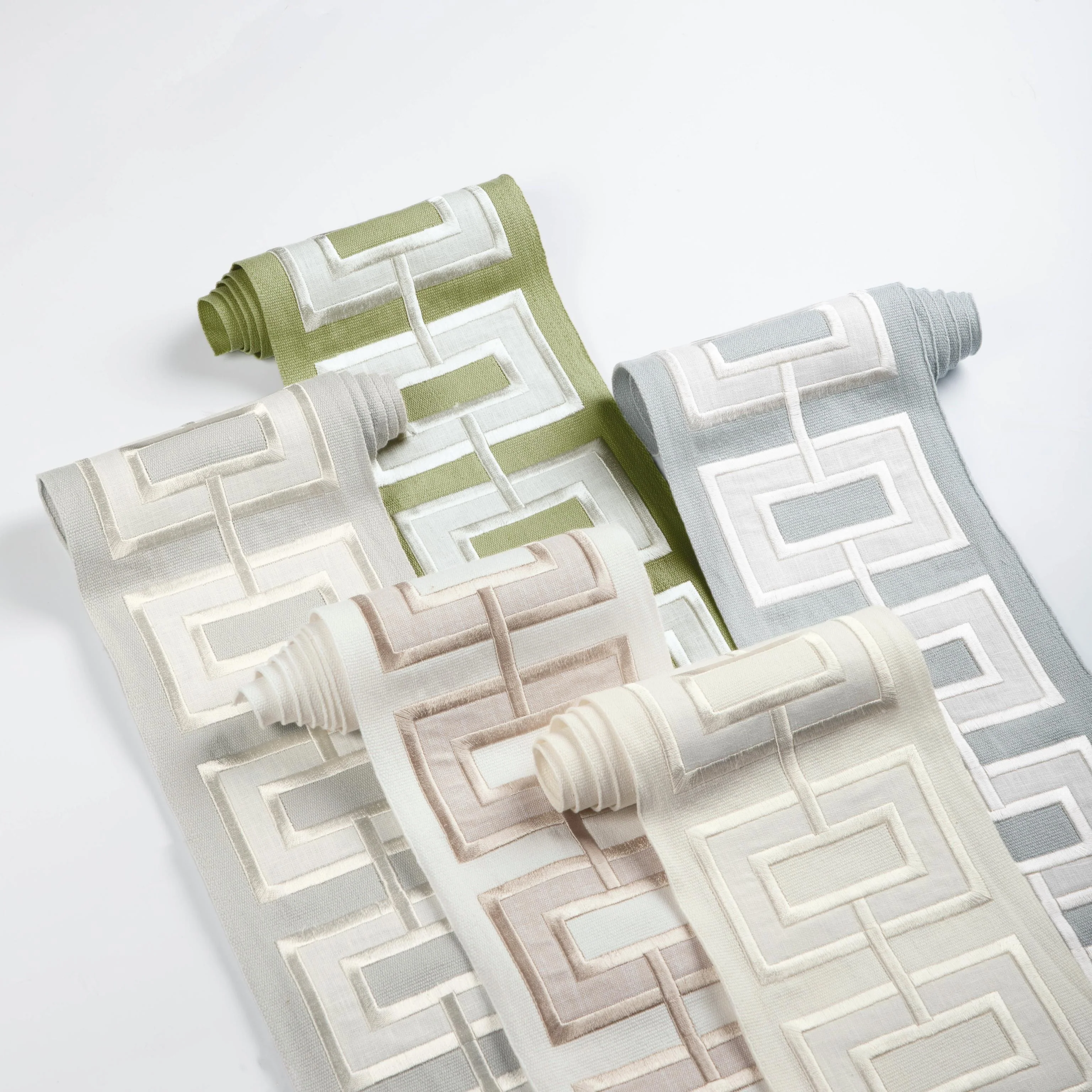 Kravet Applique Wide Tape Leaf Trim - Image 4