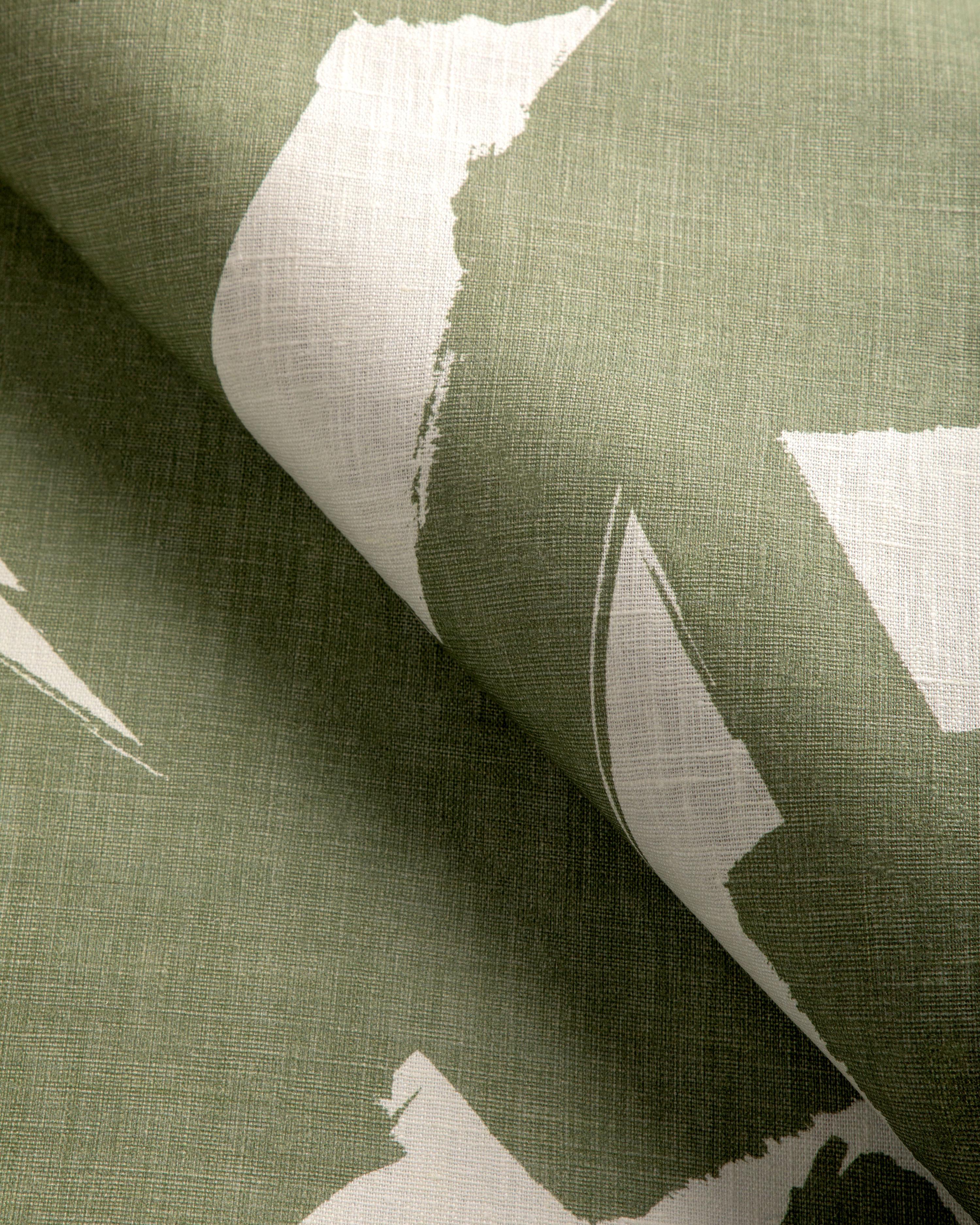 Kravet Bold Lines Leaf Fabric - Image 4