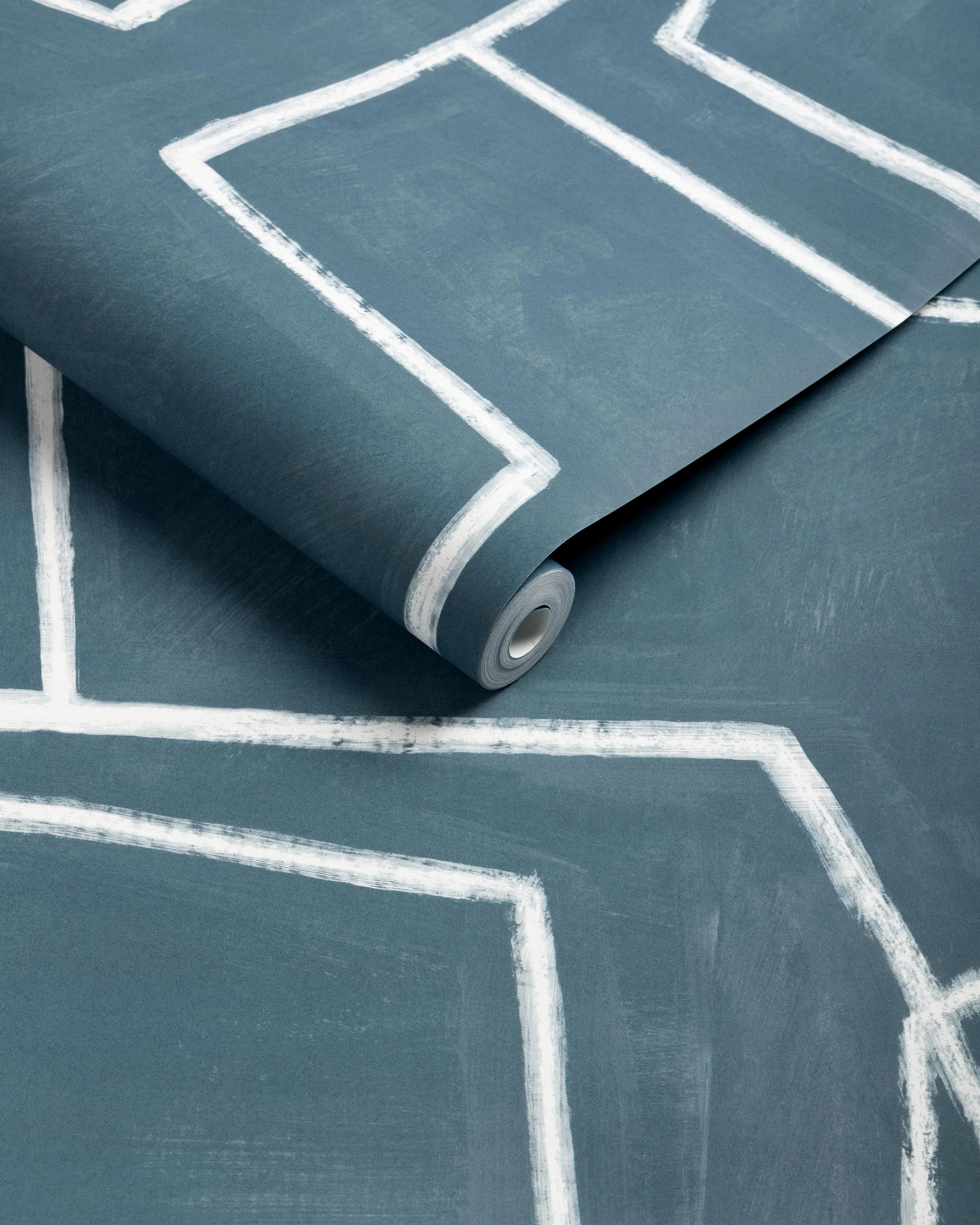 Kravet Chalka Indigo Wallpaper - Image 2