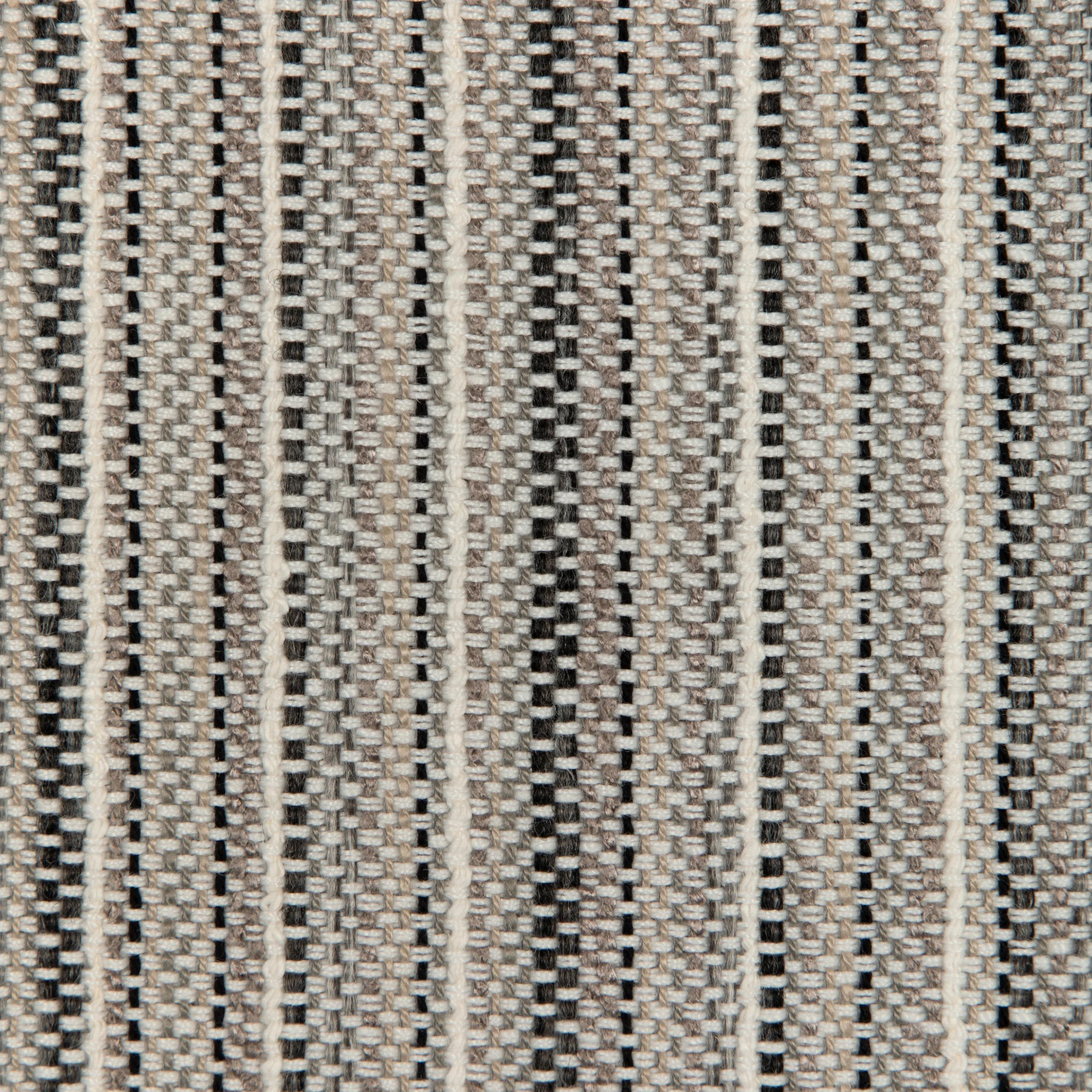 Kravet Design 37148 1121 Upholstery Fabric - Image 3