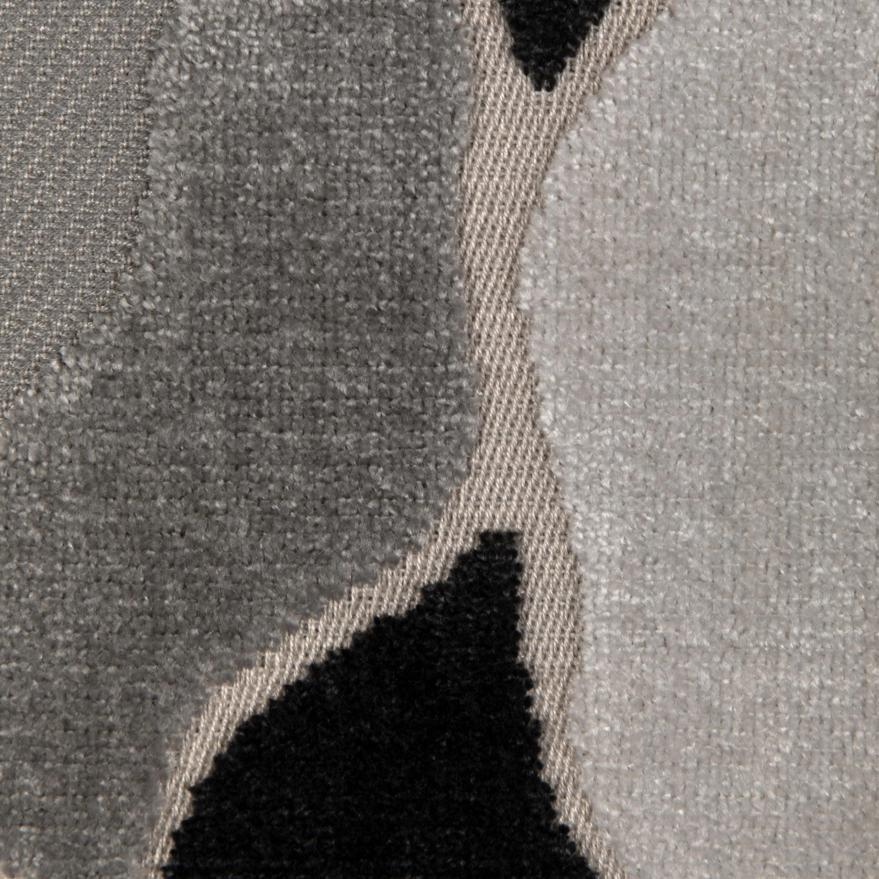 Kravet Design 37170 811 Upholstery Fabric - Image 3