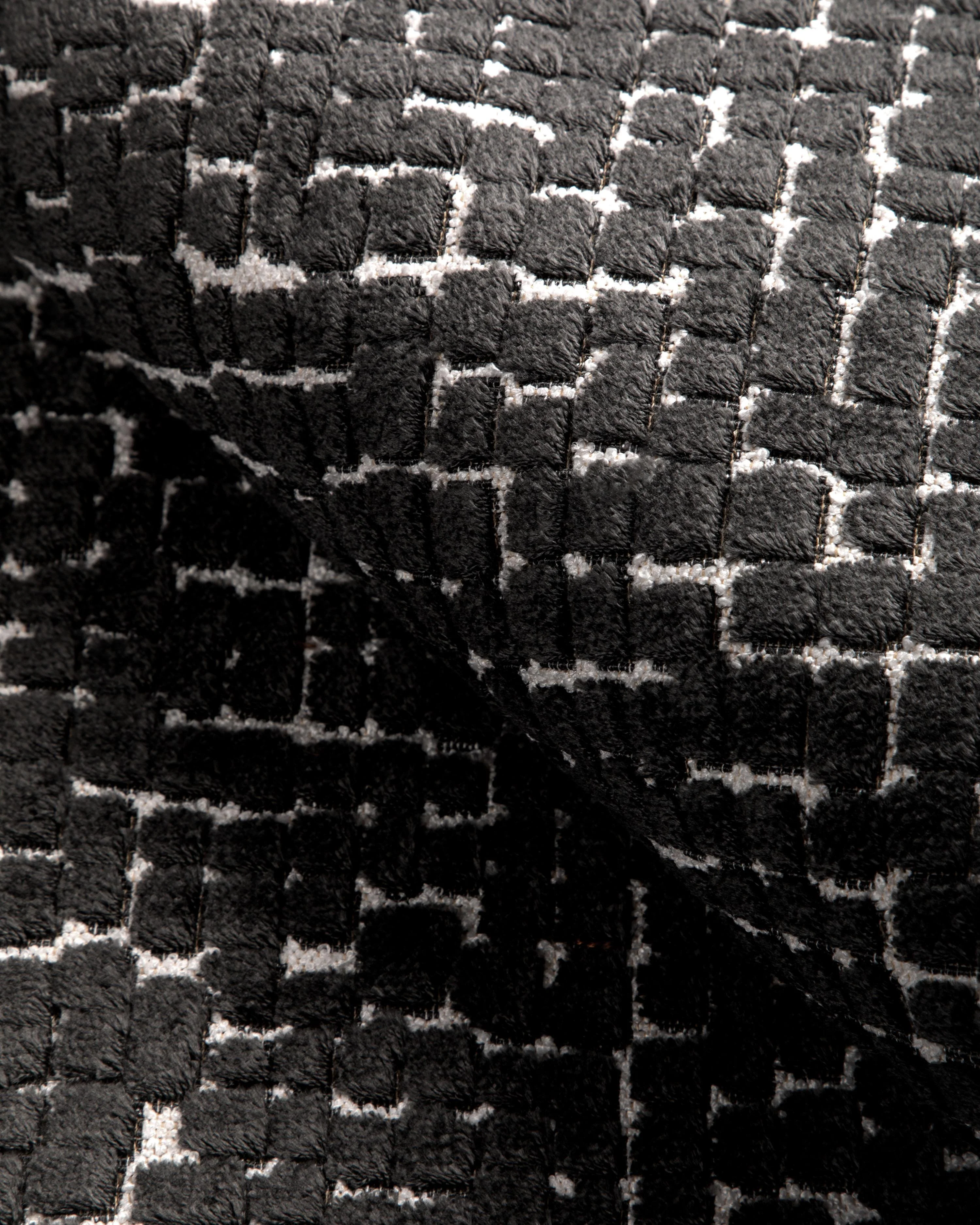 Kravet Design 37356 21 Upholstery Fabric - Image 4