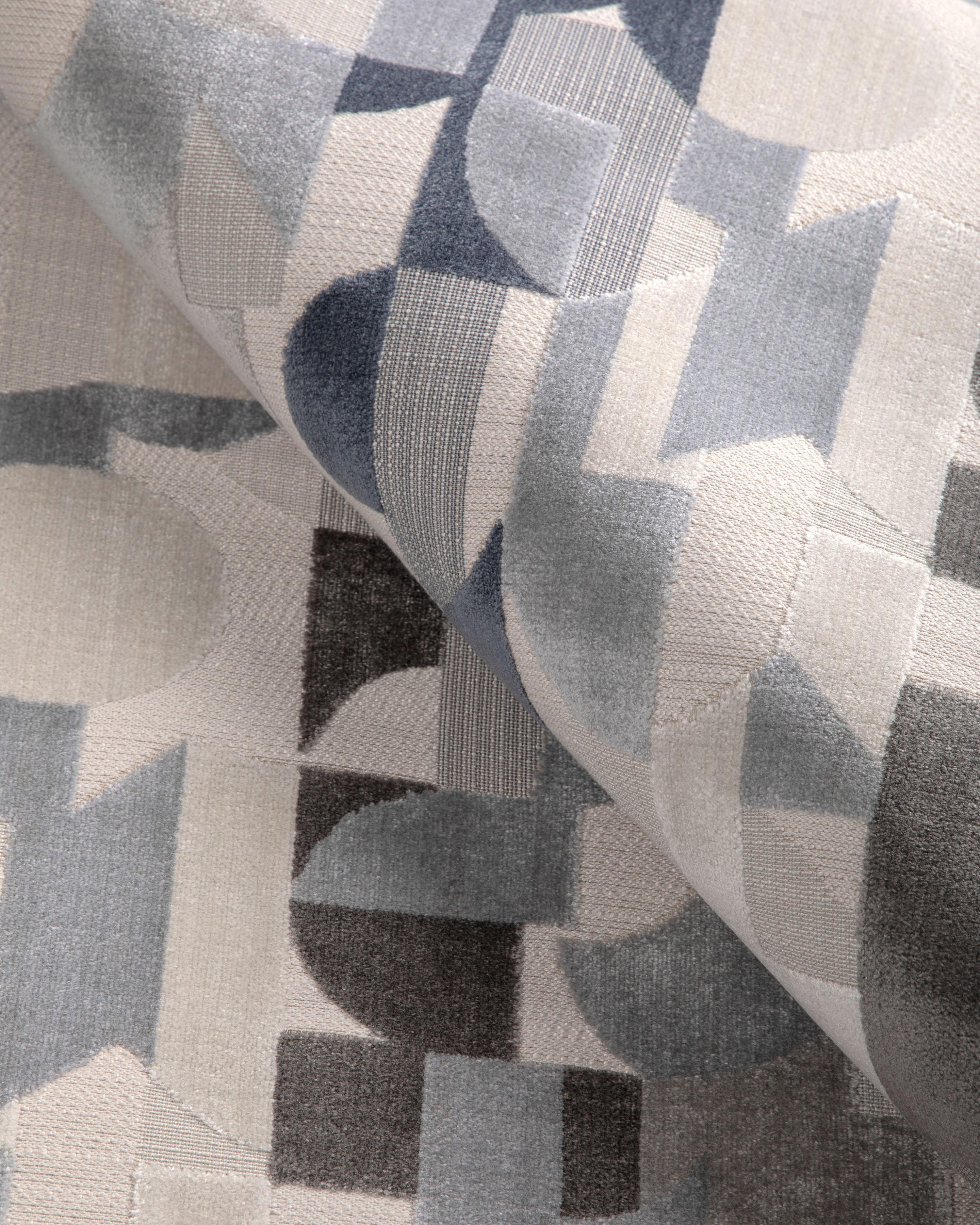 Kravet Design 37451 511 Upholstery Fabric - Image 4