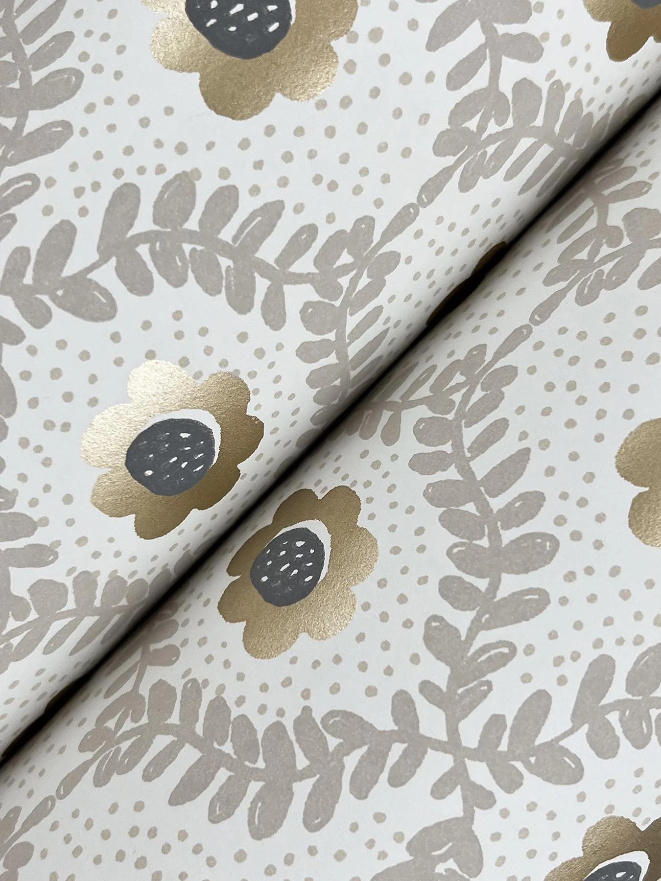 Kravet Design W4292 411 Wallpaper - Image 3