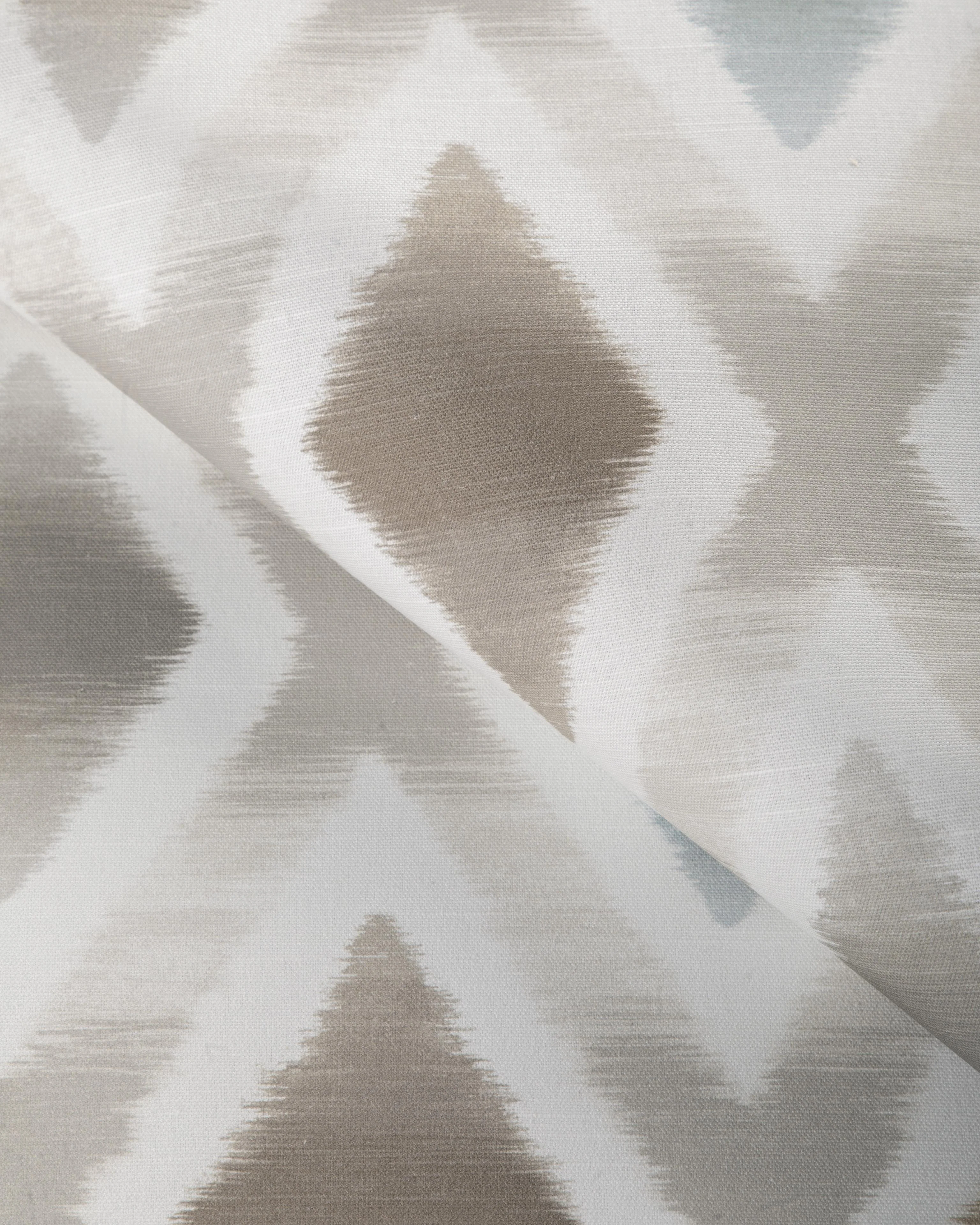 Kravet Diamas Aztec Fabric - Image 4