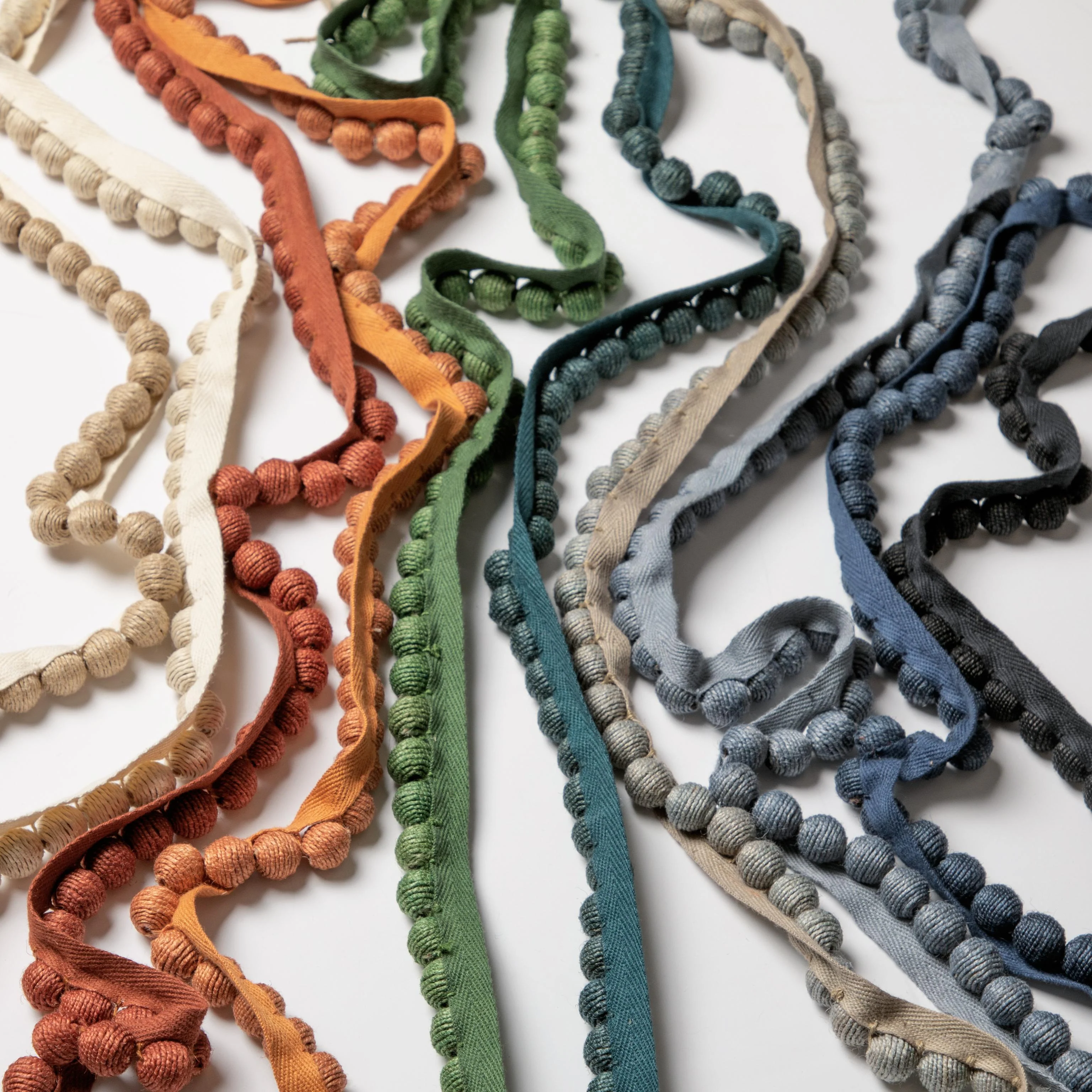 Kravet Juteball Cord Natural Trim - Image 4