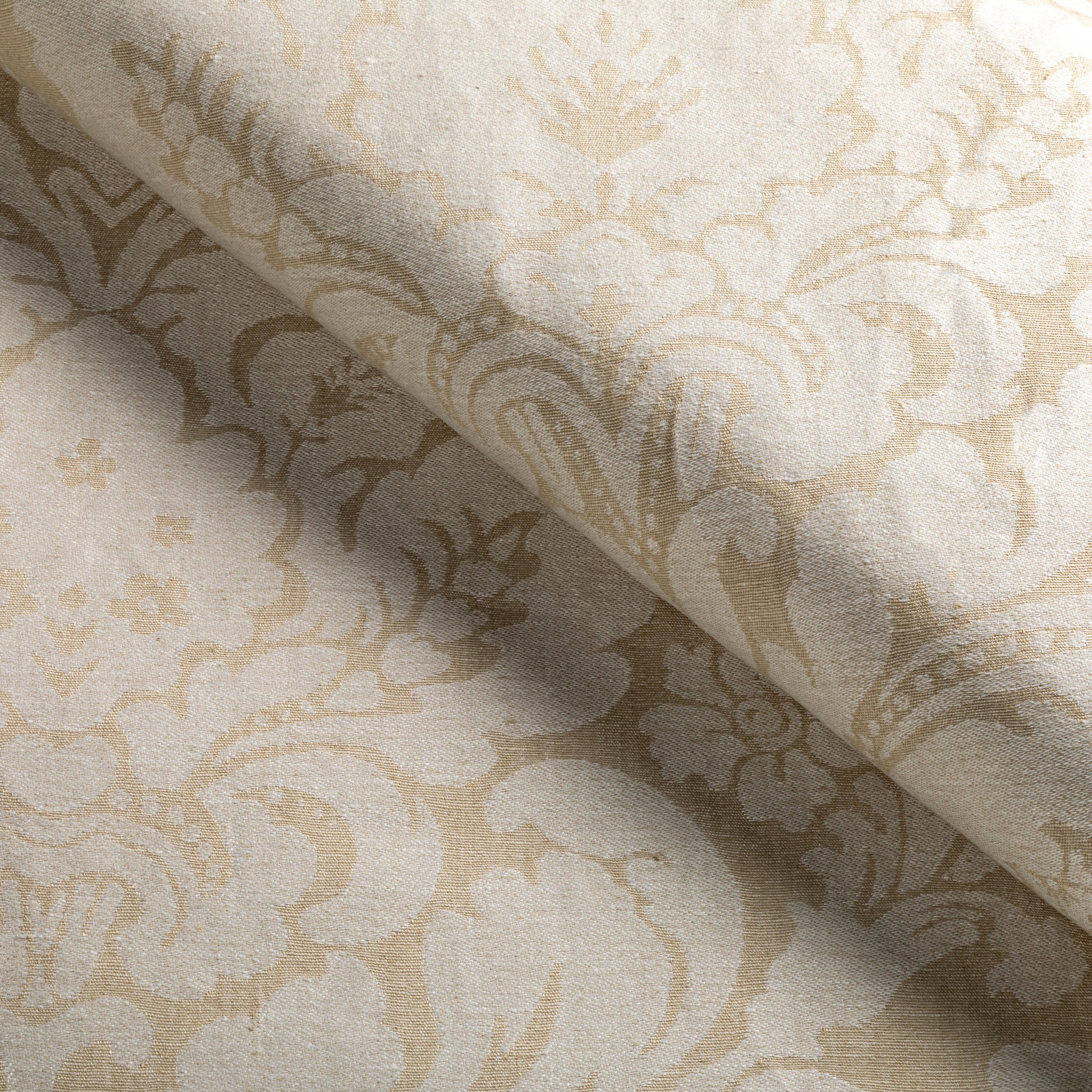 Lee Jofa Acanthus Damask Pearl Fabric - Image 4