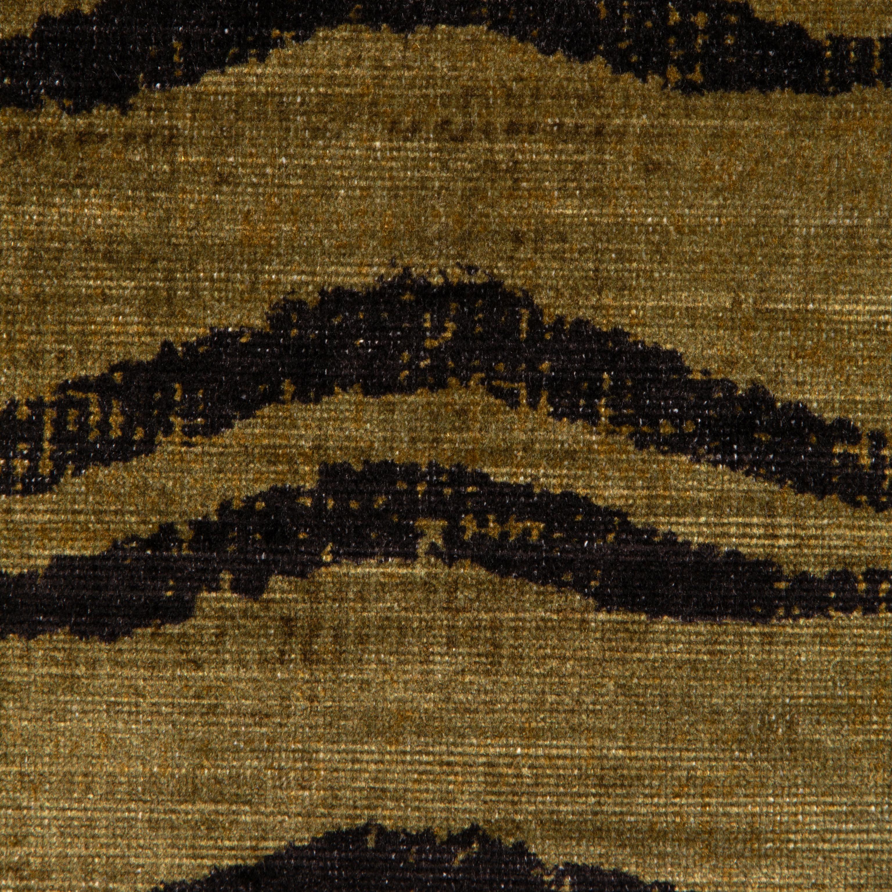 Lee Jofa Beckett Velvet Peridot Upholstery Fabric - Image 3