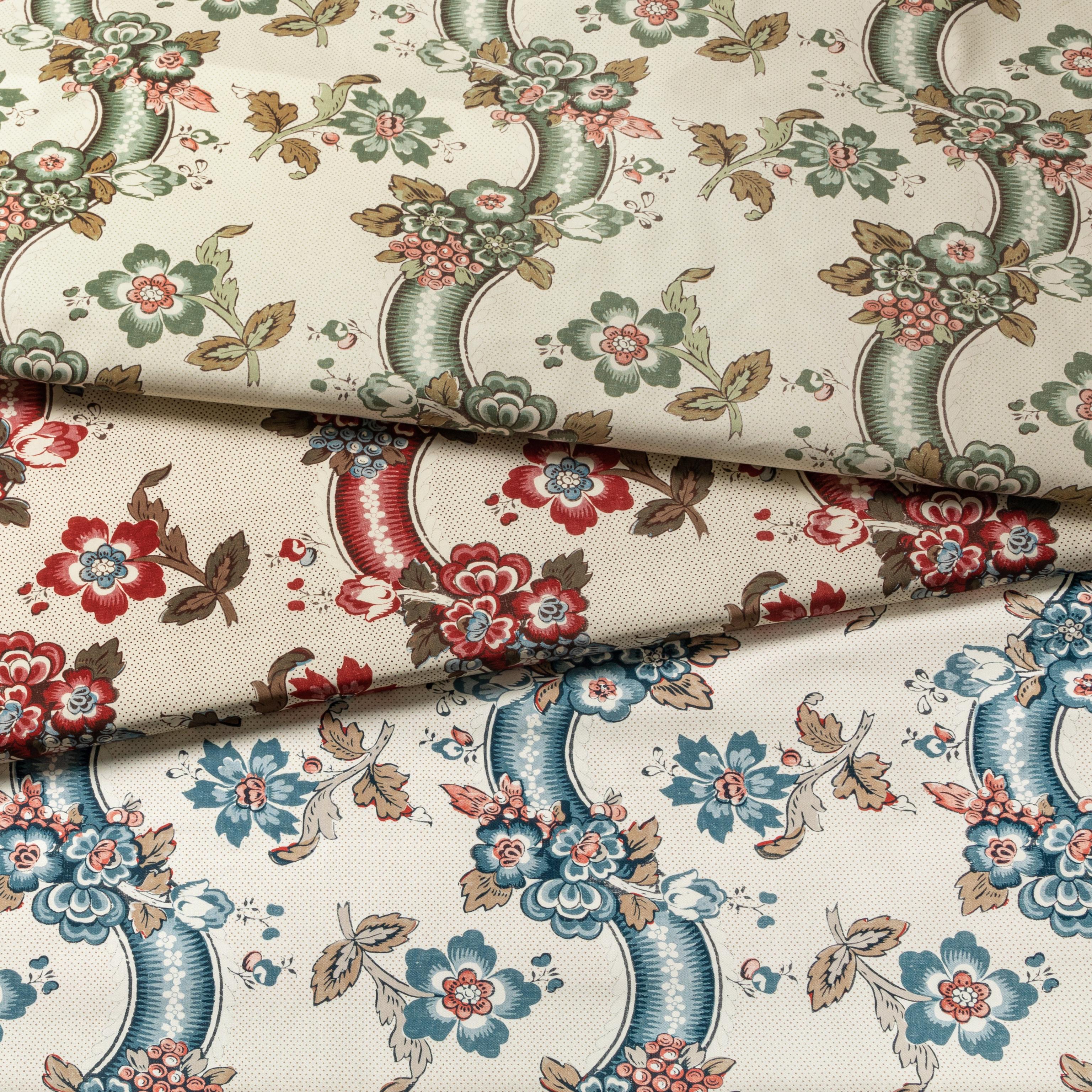 Lee Jofa Benday Print Green/Rose Fabric - Image 6
